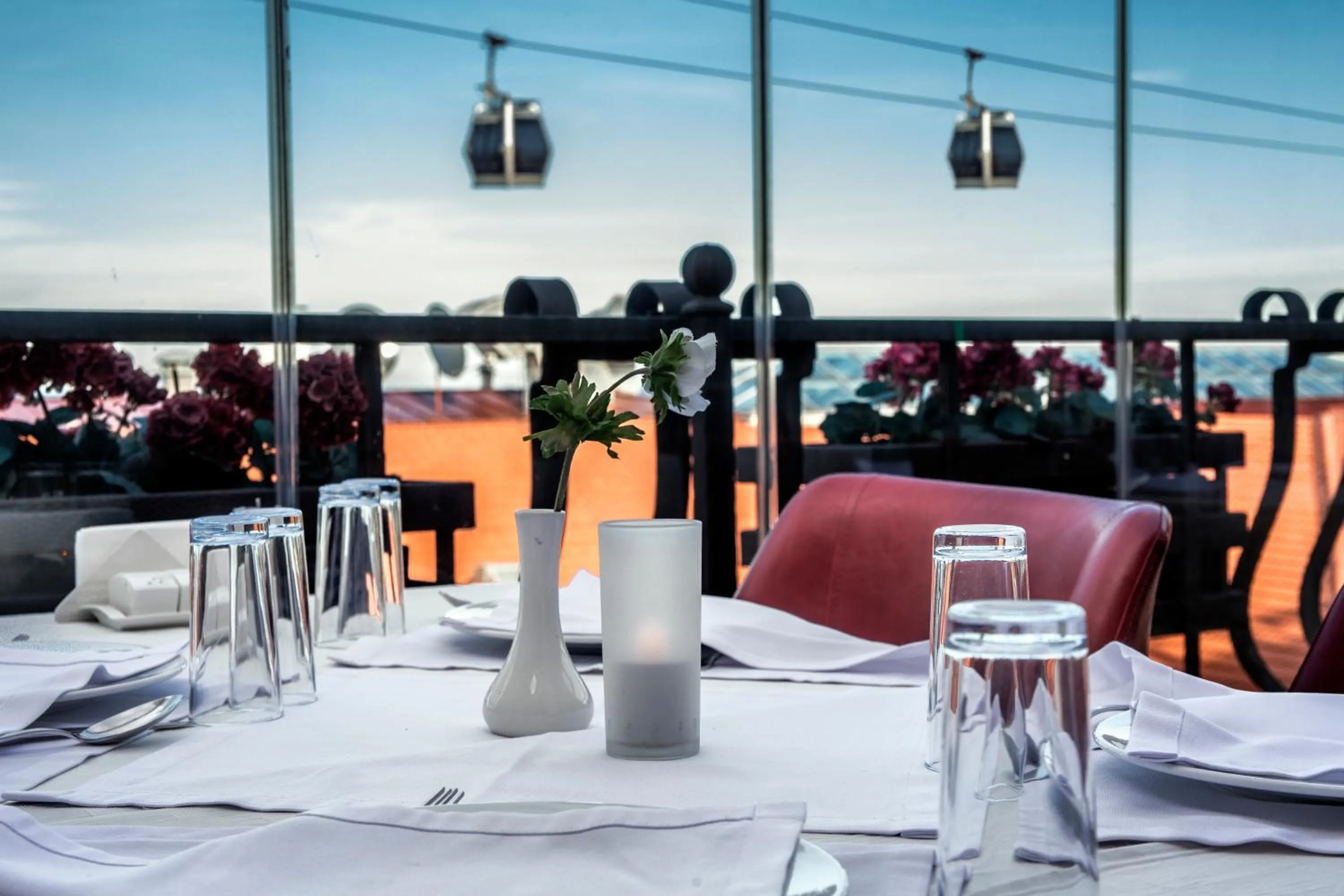 Restaurant/places to eat in Atlıhan Hotel