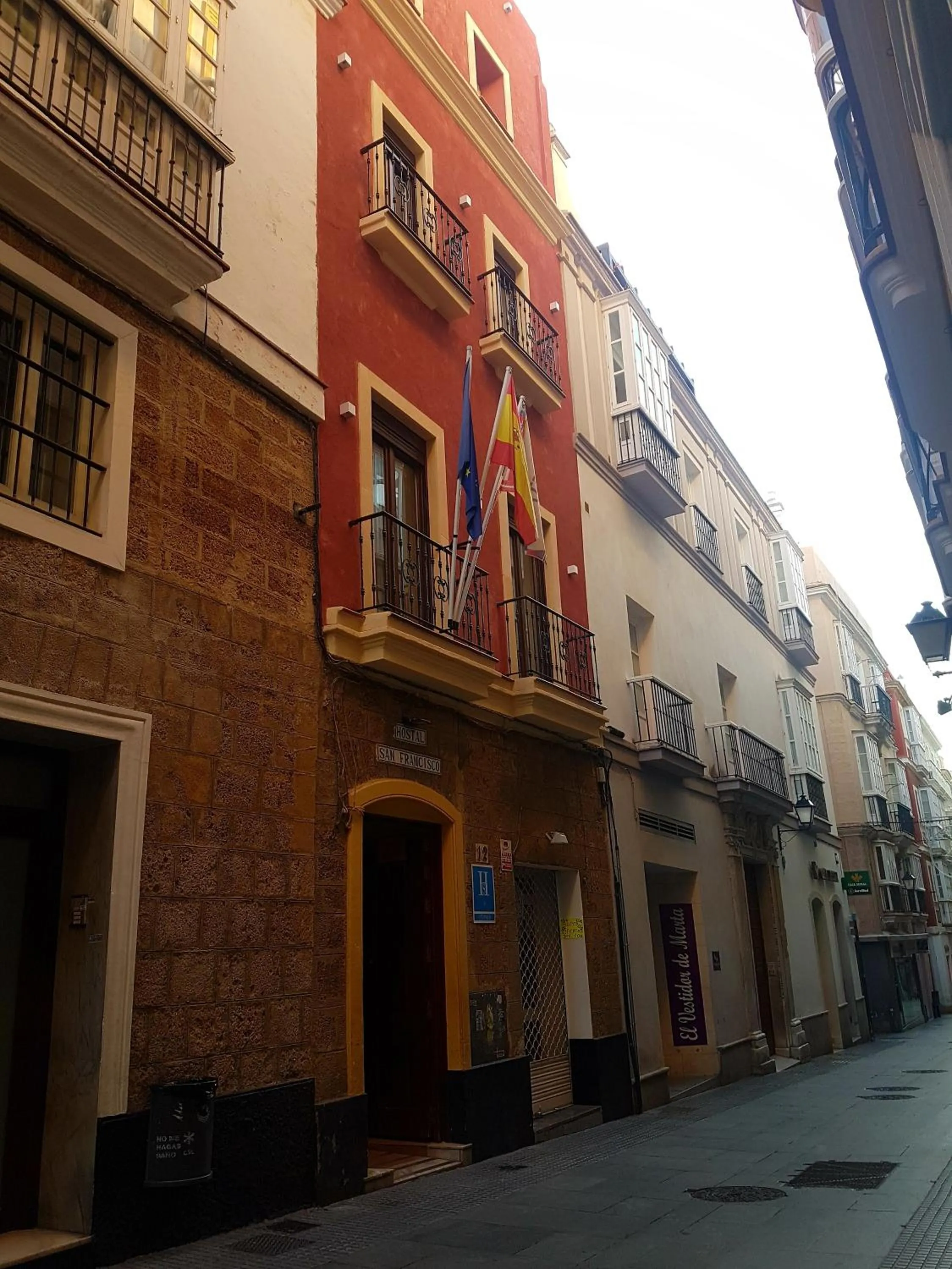 Property building in Hostal San Francisco