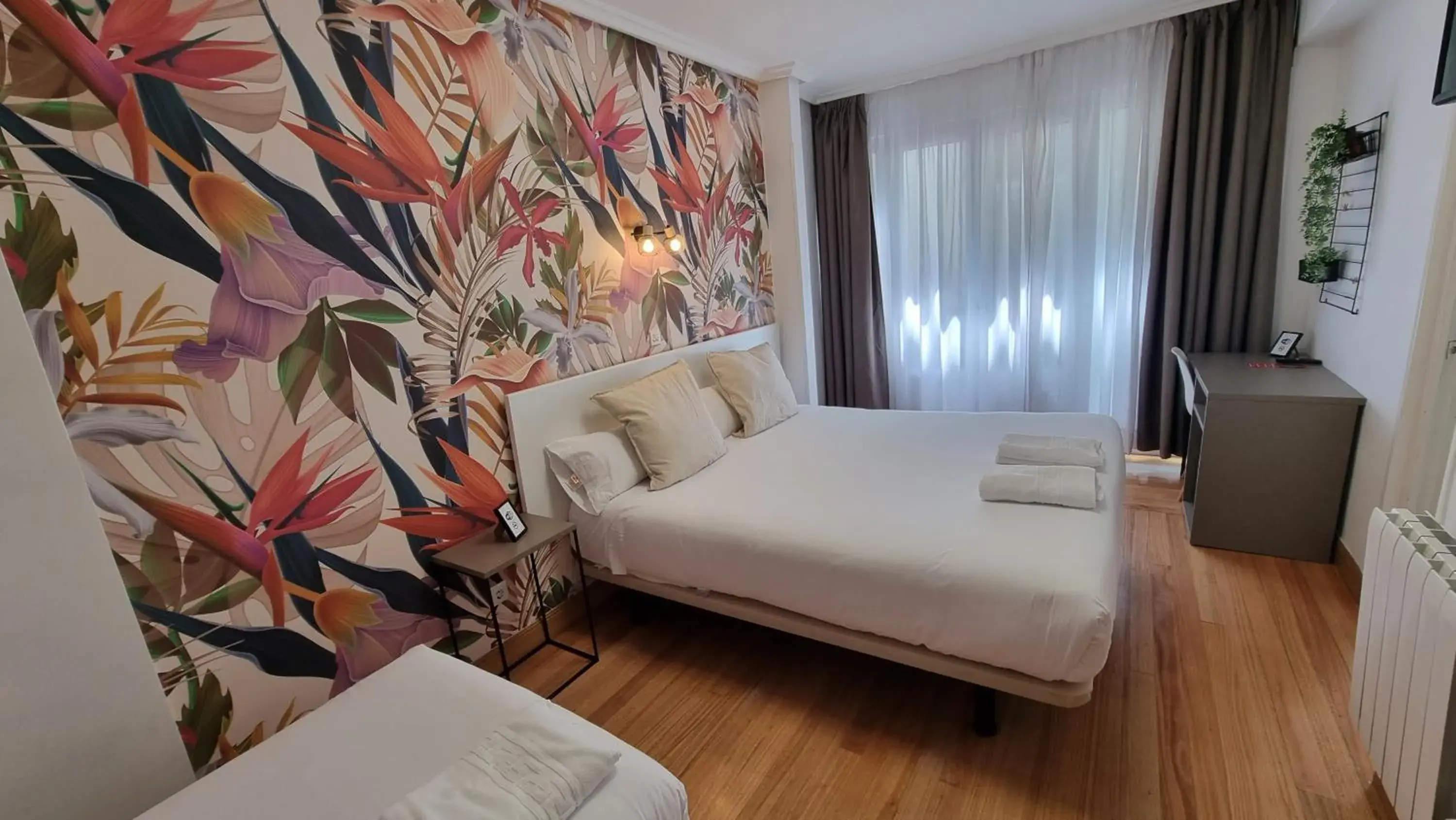 Double Room with Extra Bed in Hotel Norte Double Room with Extra Bed in Hotel Norte