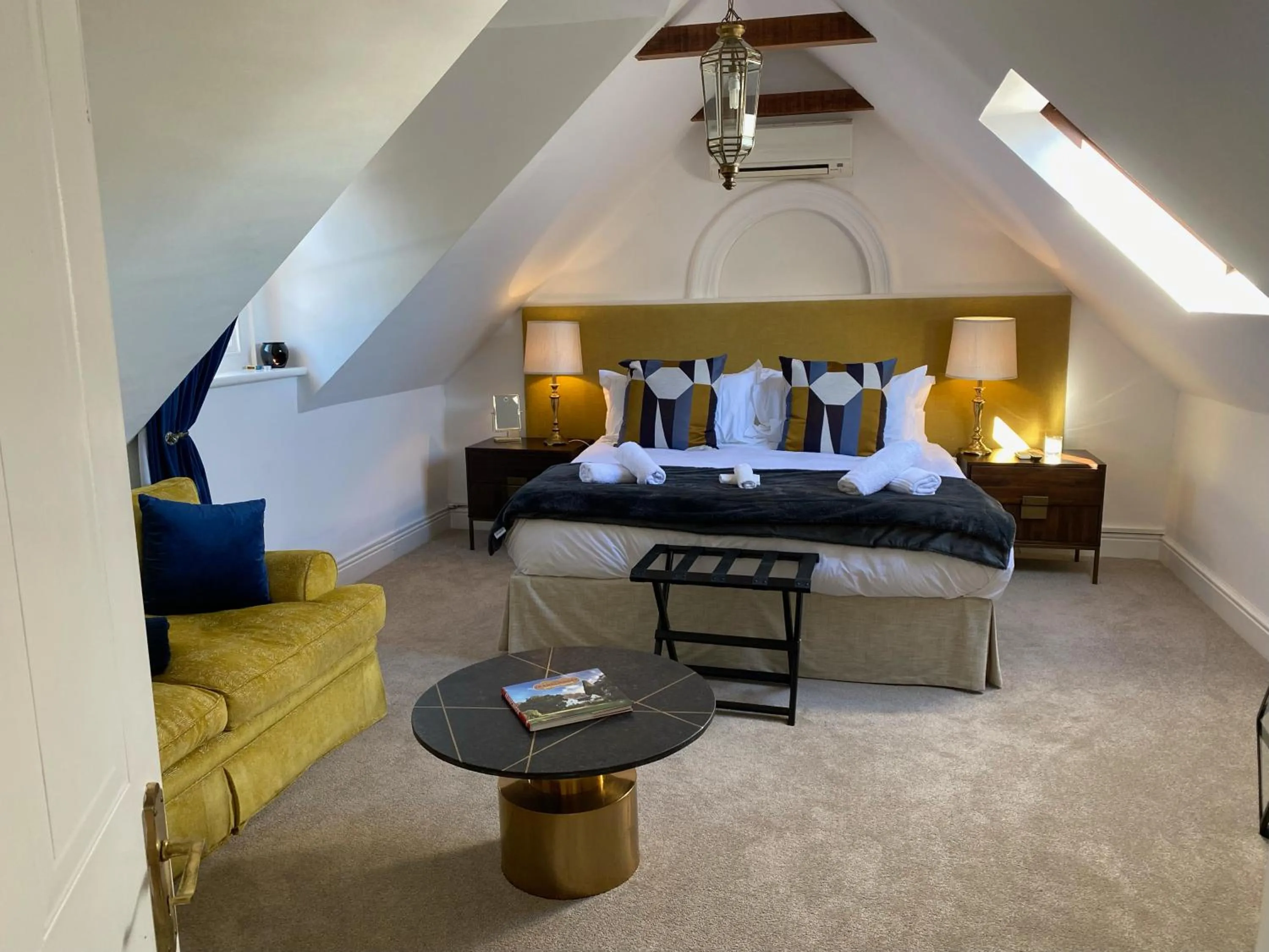 Bed in Les Chambres Guest House