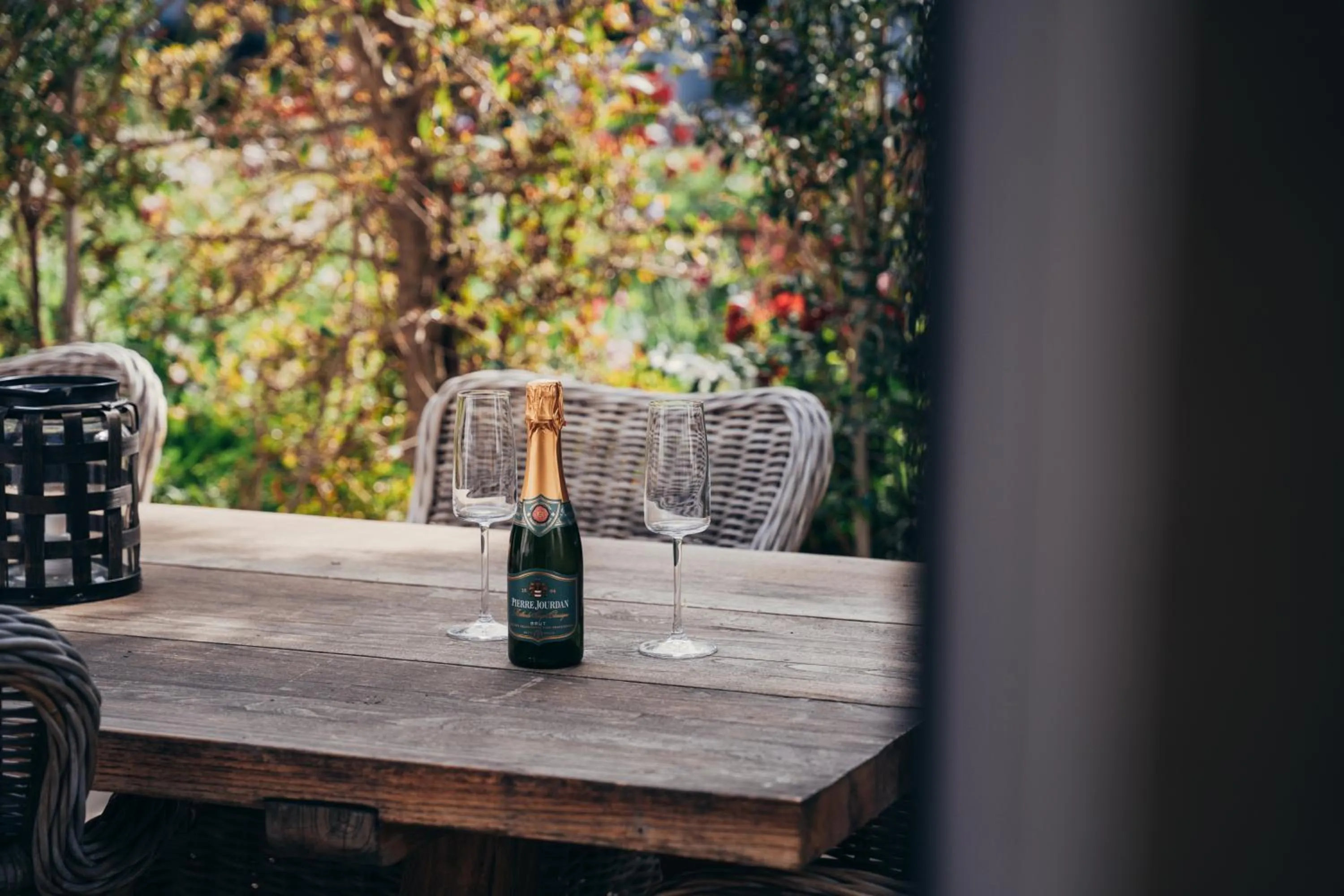 Food and drinks in Les Chambres Guest House