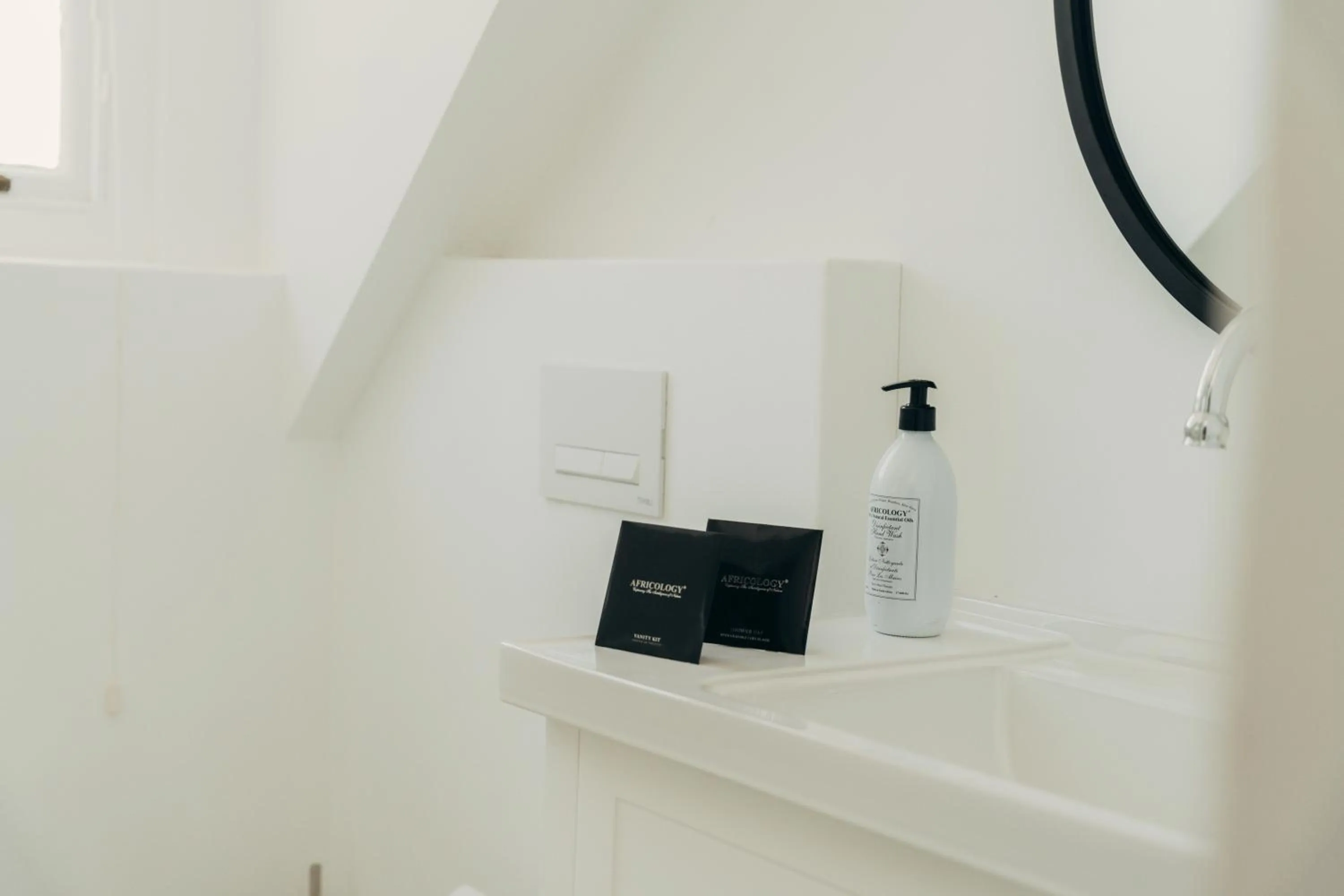 Bathroom in Les Chambres Guest House