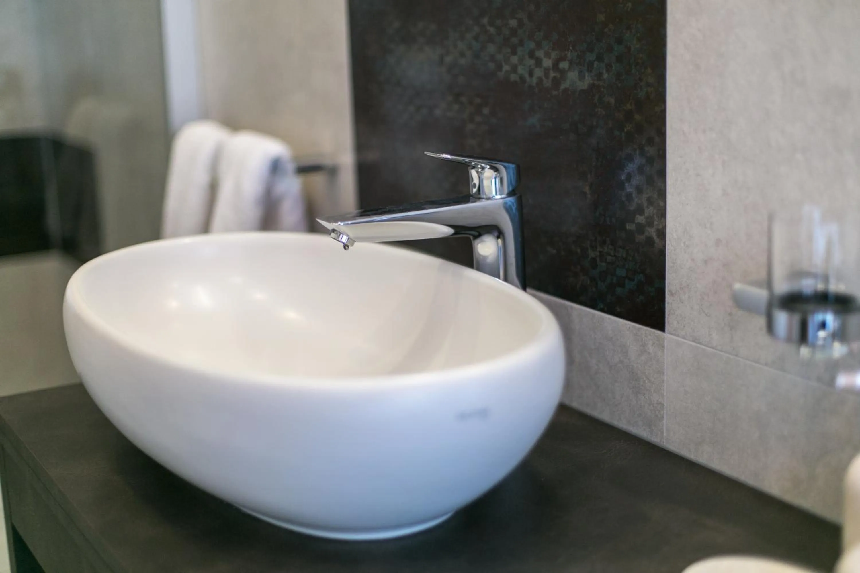 Bathroom in Apartments Del Molo
