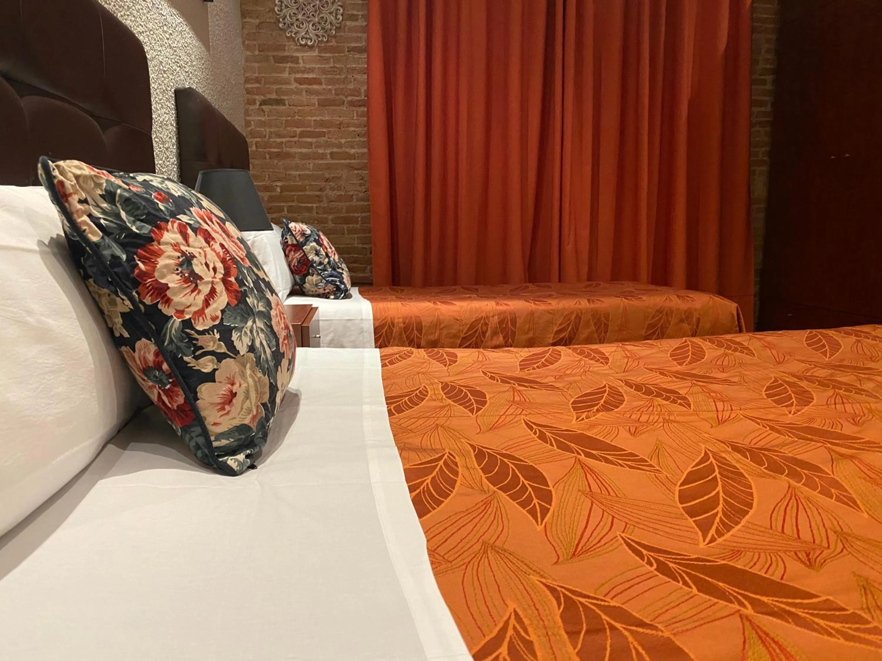 Bed in Hostal Orleans