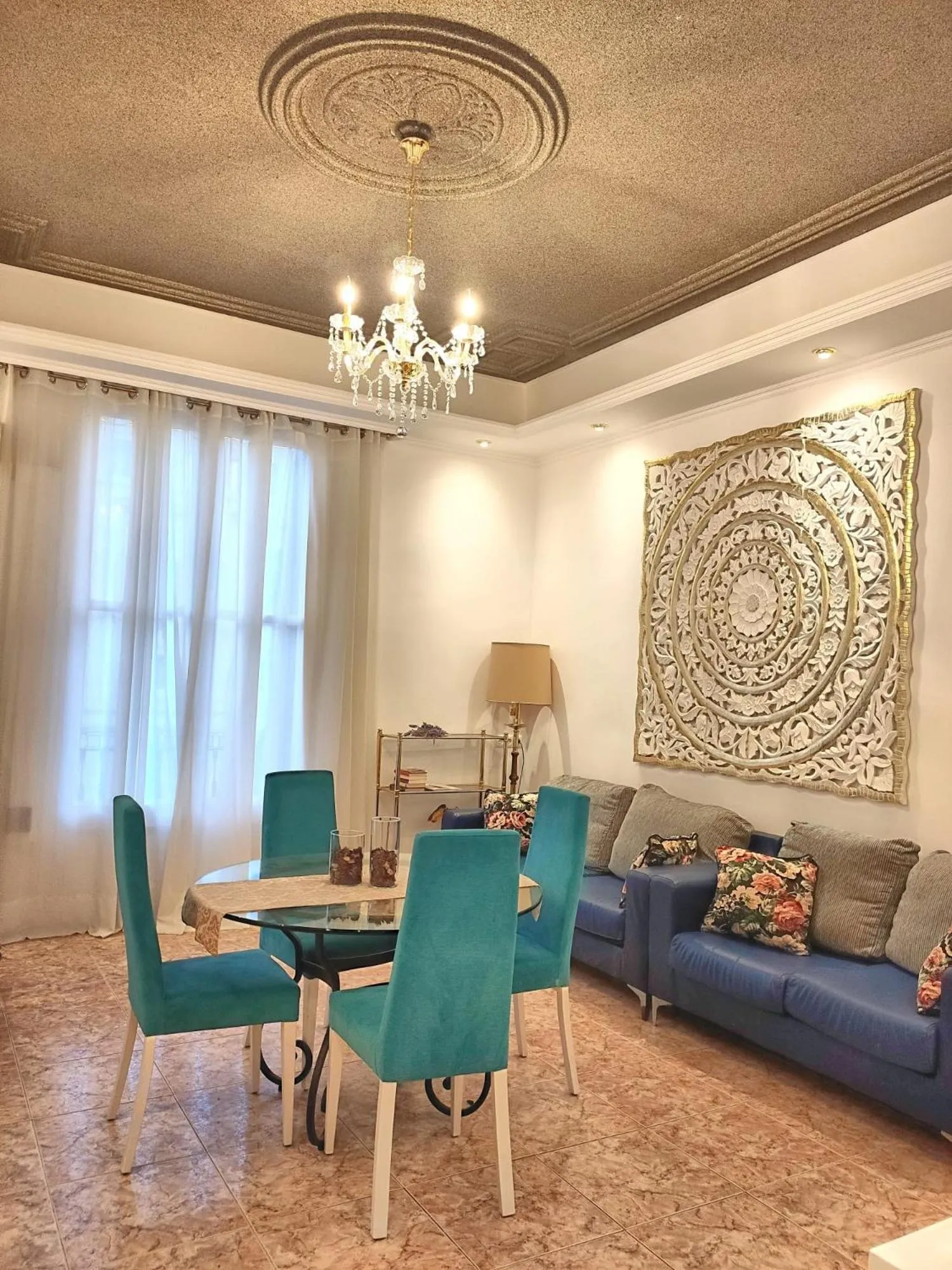 Lounge or bar in Hostal Orleans