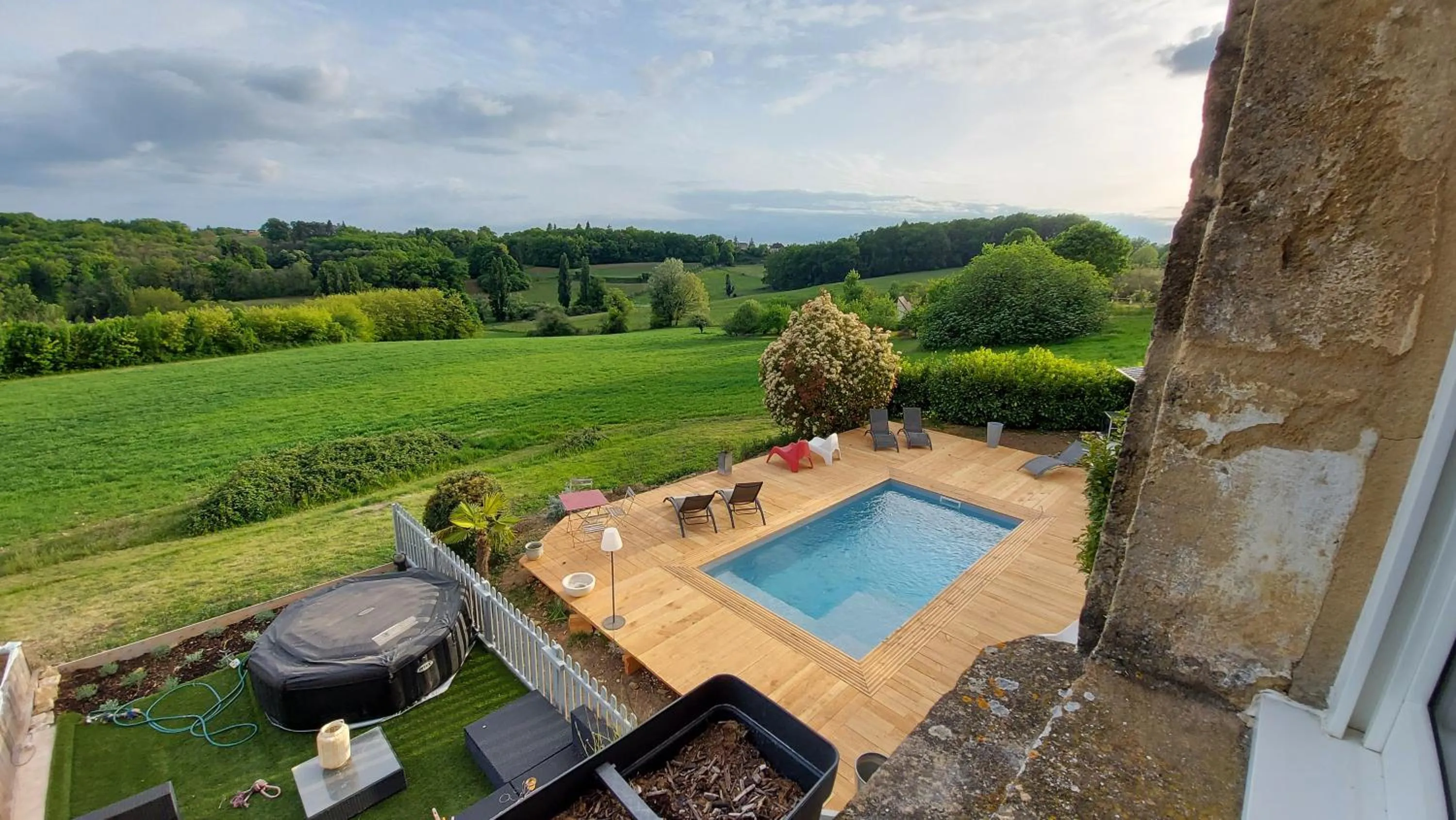 Swimming pool in Le Clos des Bories