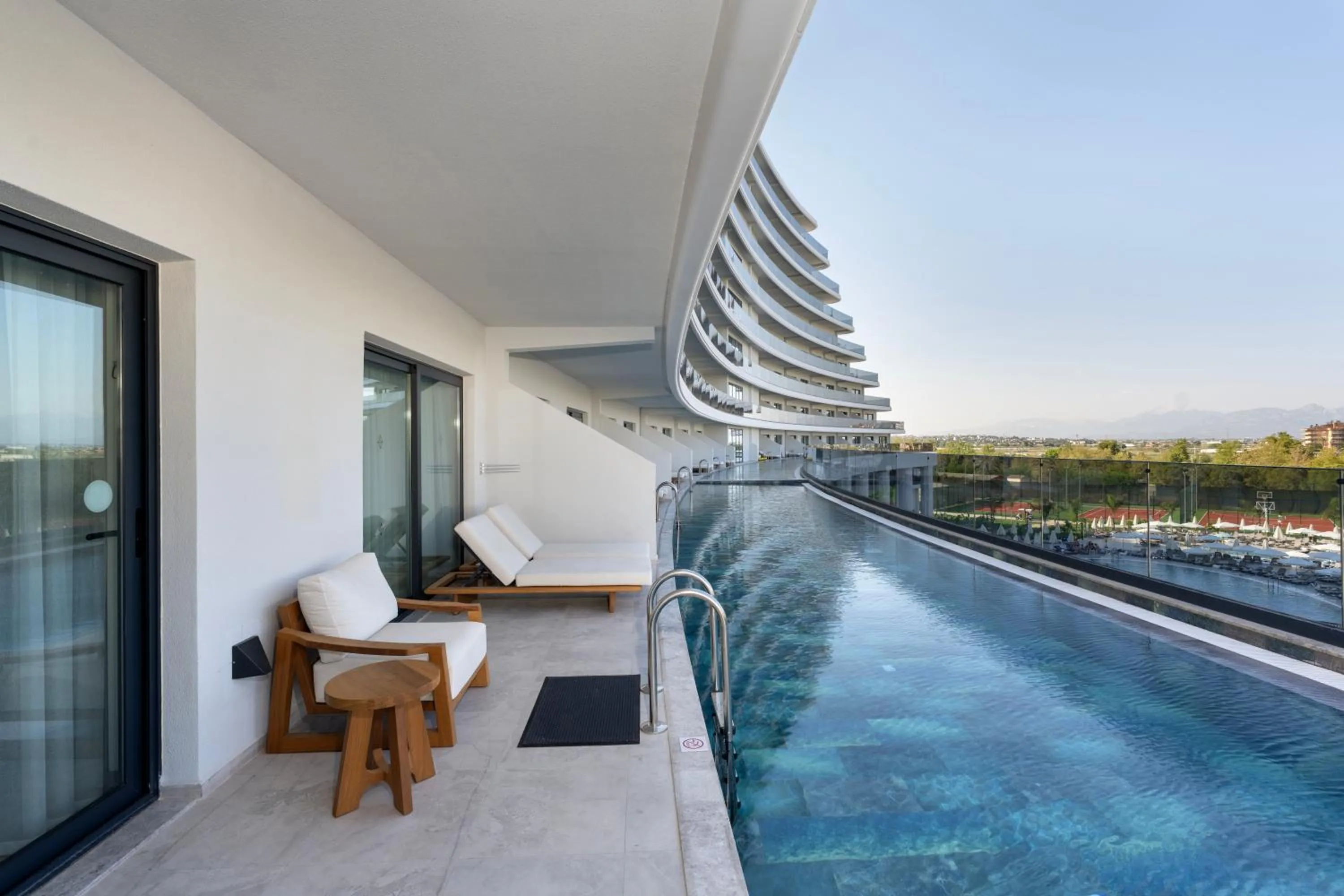 Balcony/Terrace in Miracle Resort Hotel