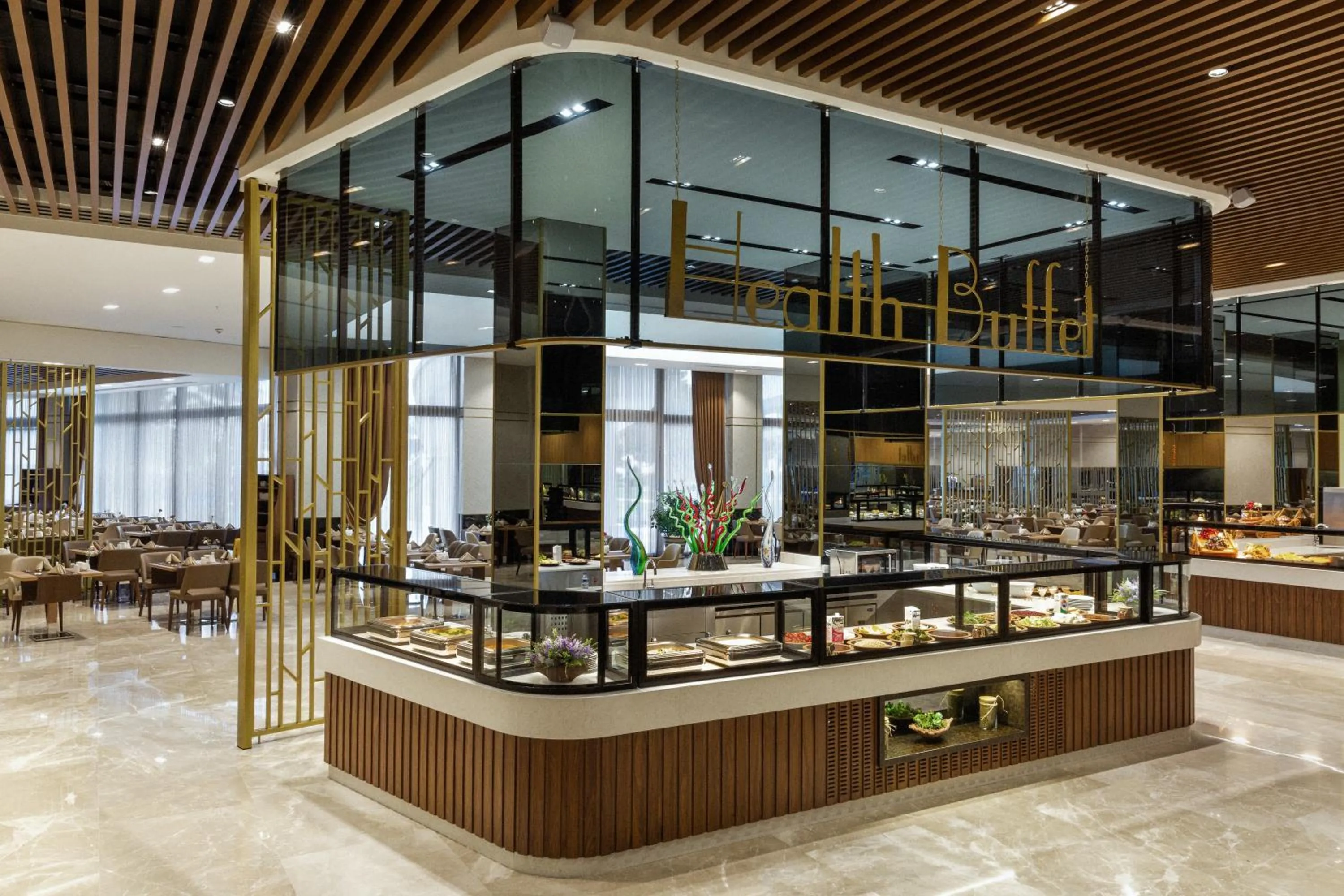 Restaurant/places to eat in Miracle Resort Hotel