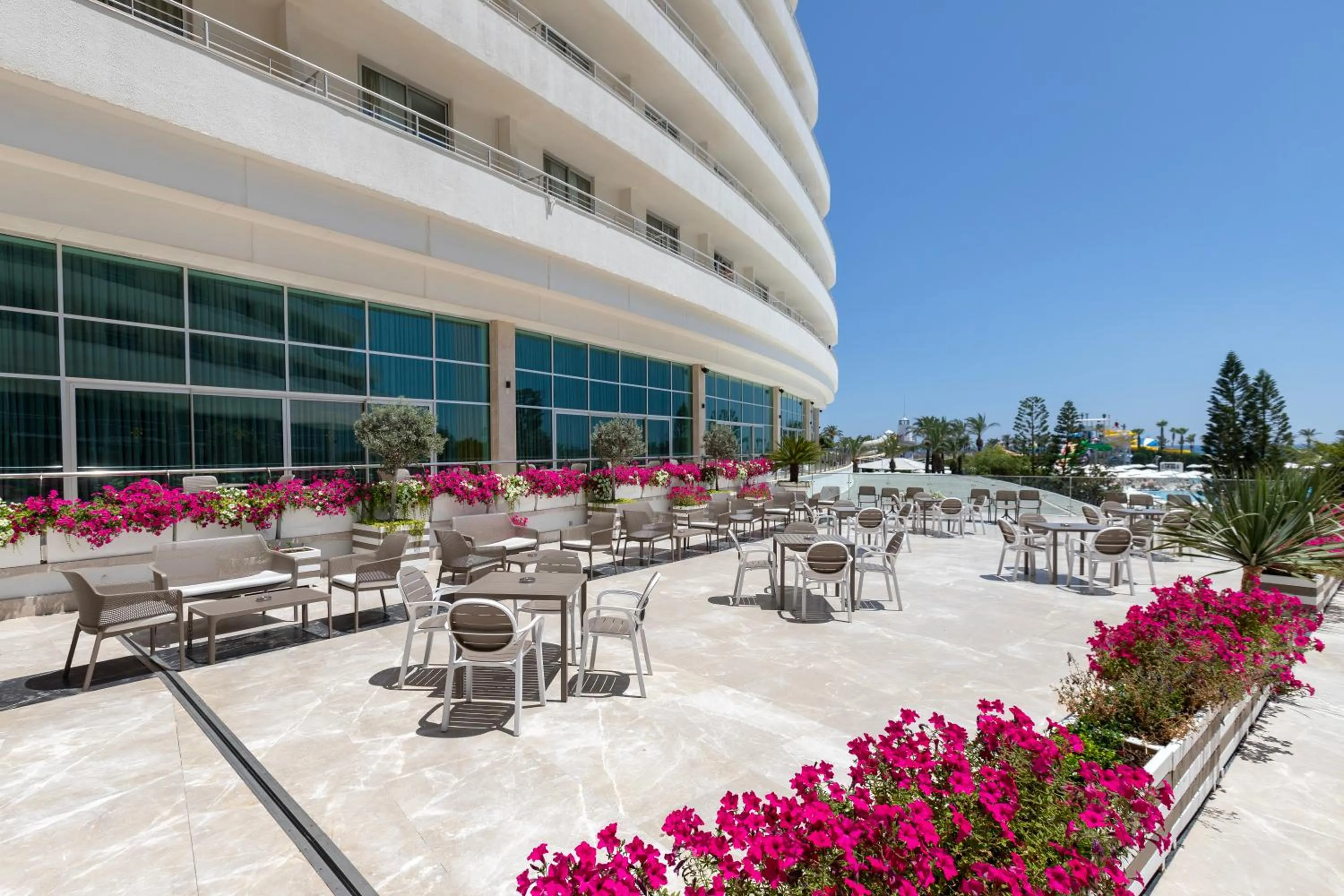 Property building in Miracle Resort Hotel