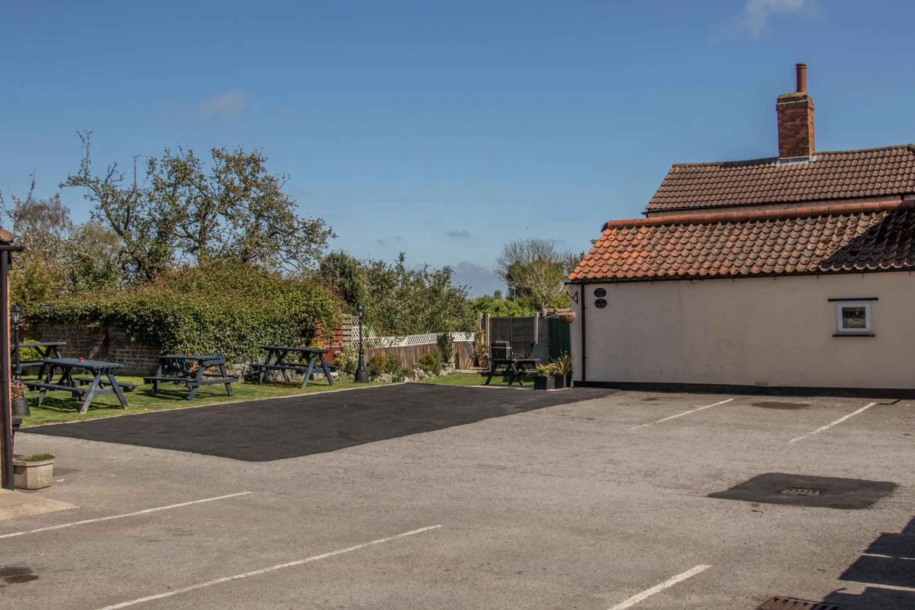 The cabin saracens head