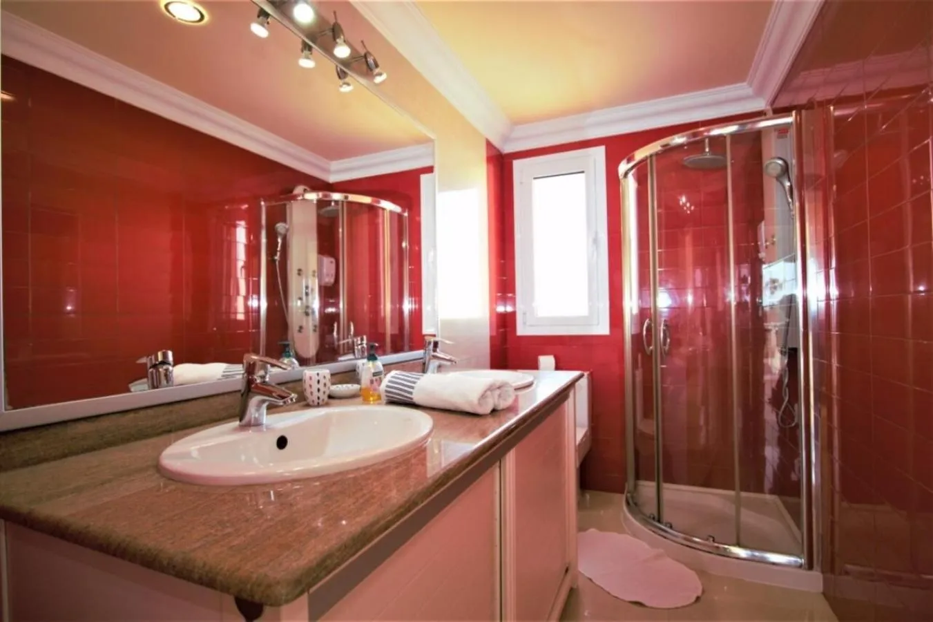 Shower in Villa Lovisi