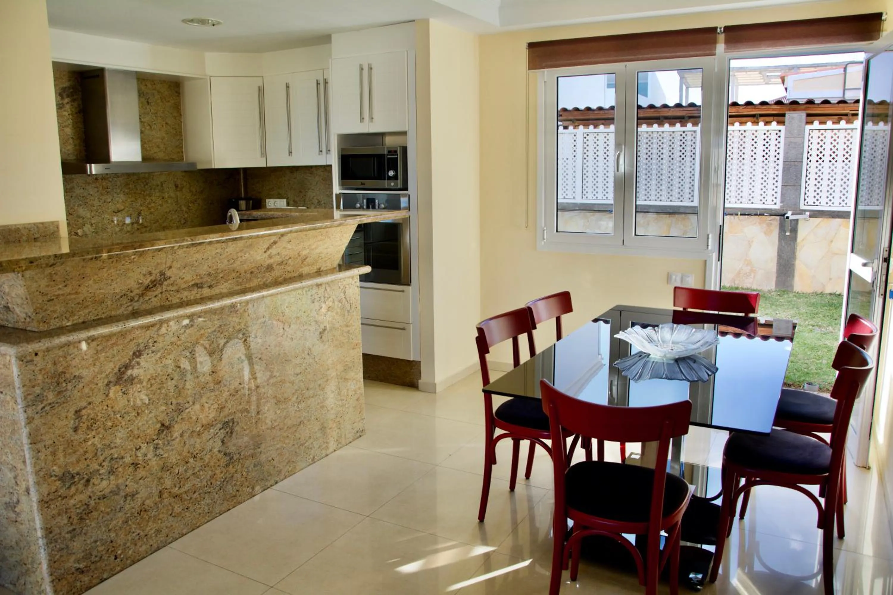 Dining area in Villa Lovisi