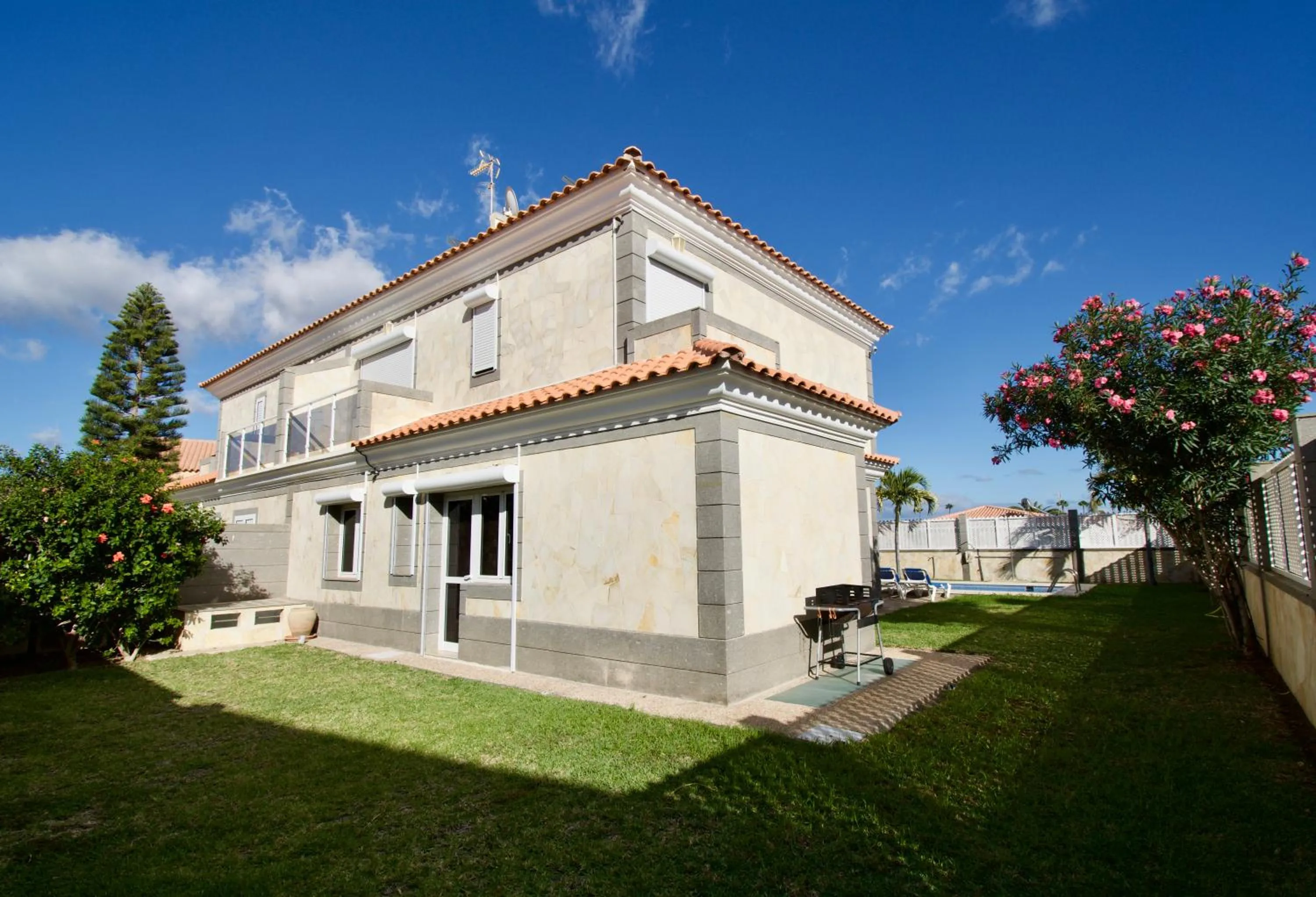 Property building in Villa Lovisi