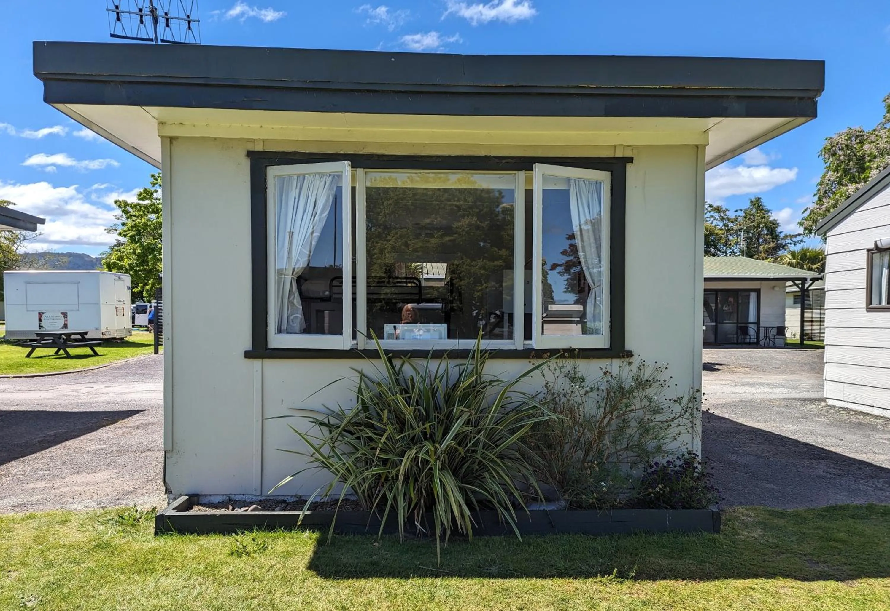 Holdens Bay Holiday Park