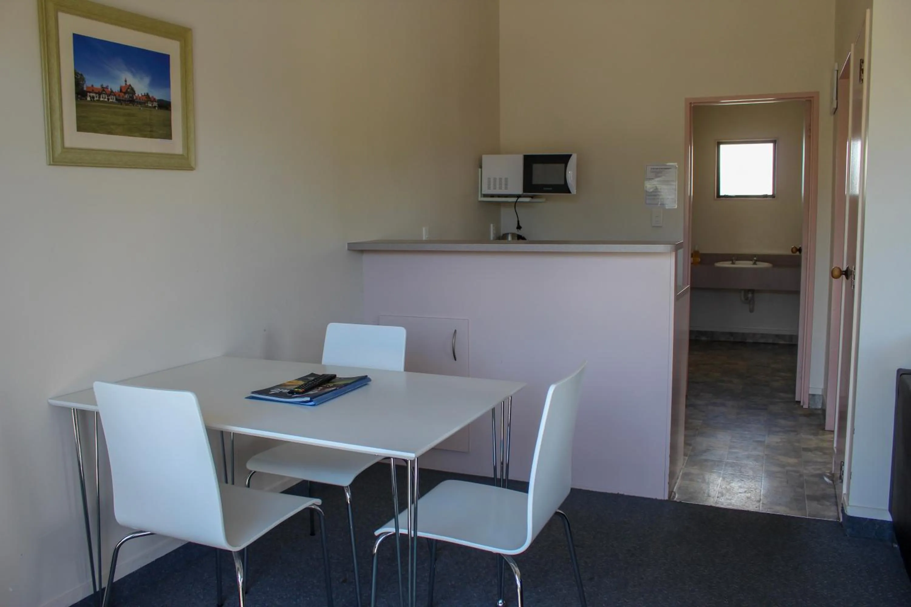 Dining area in Holdens Bay Holiday Park