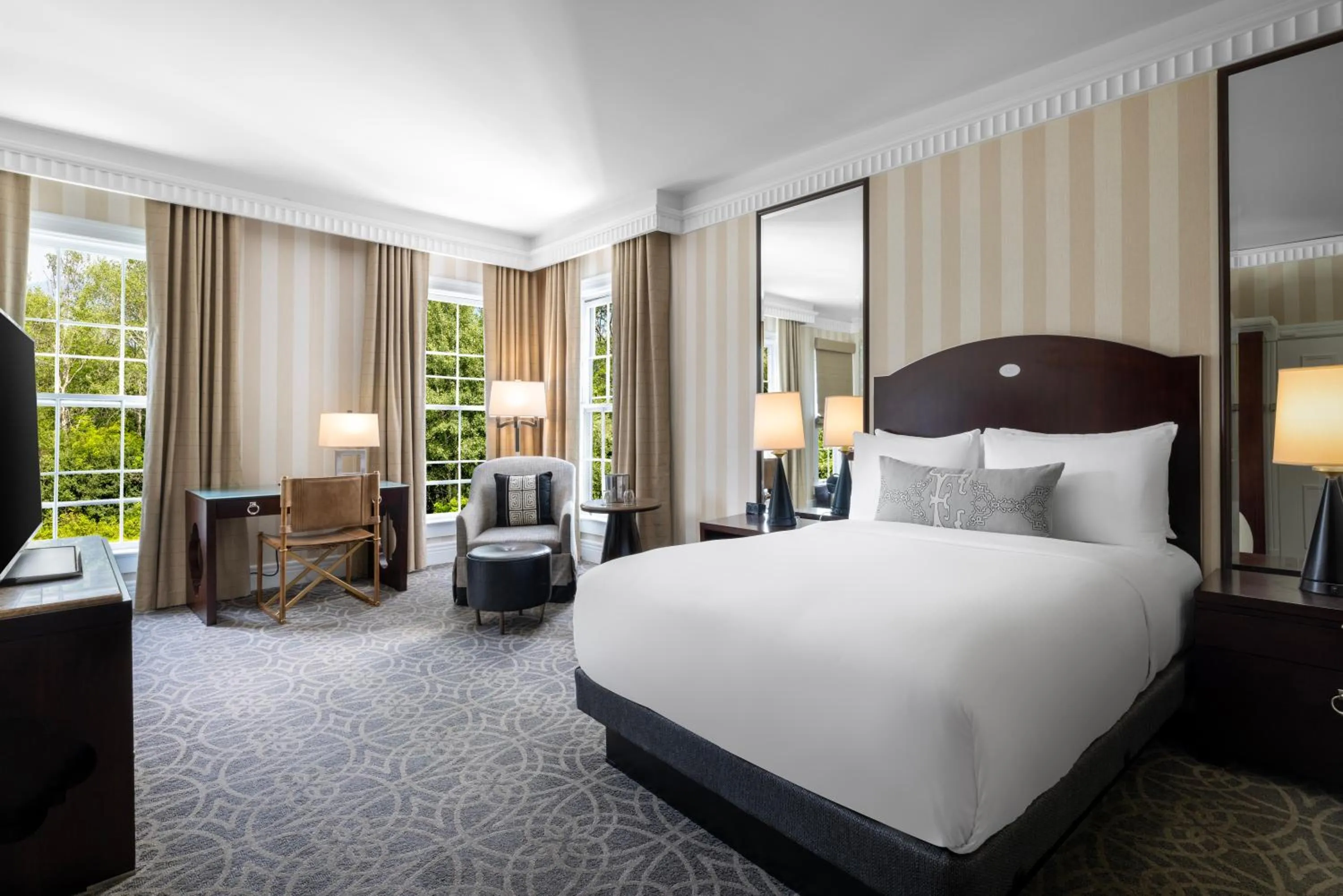 Bed in The Equinox Golf Resort & Spa