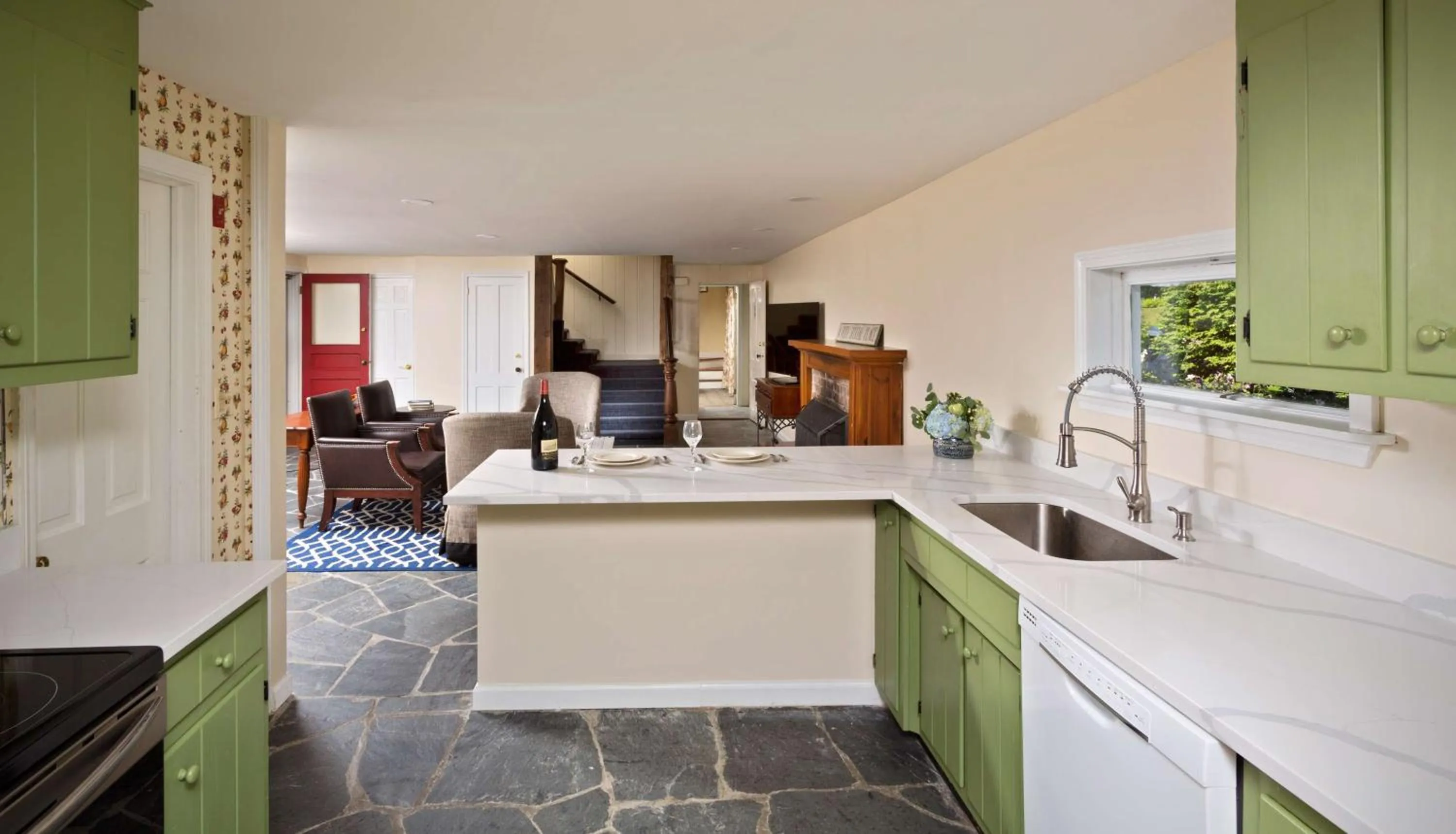 Kitchen or kitchenette in The Equinox Golf Resort & Spa