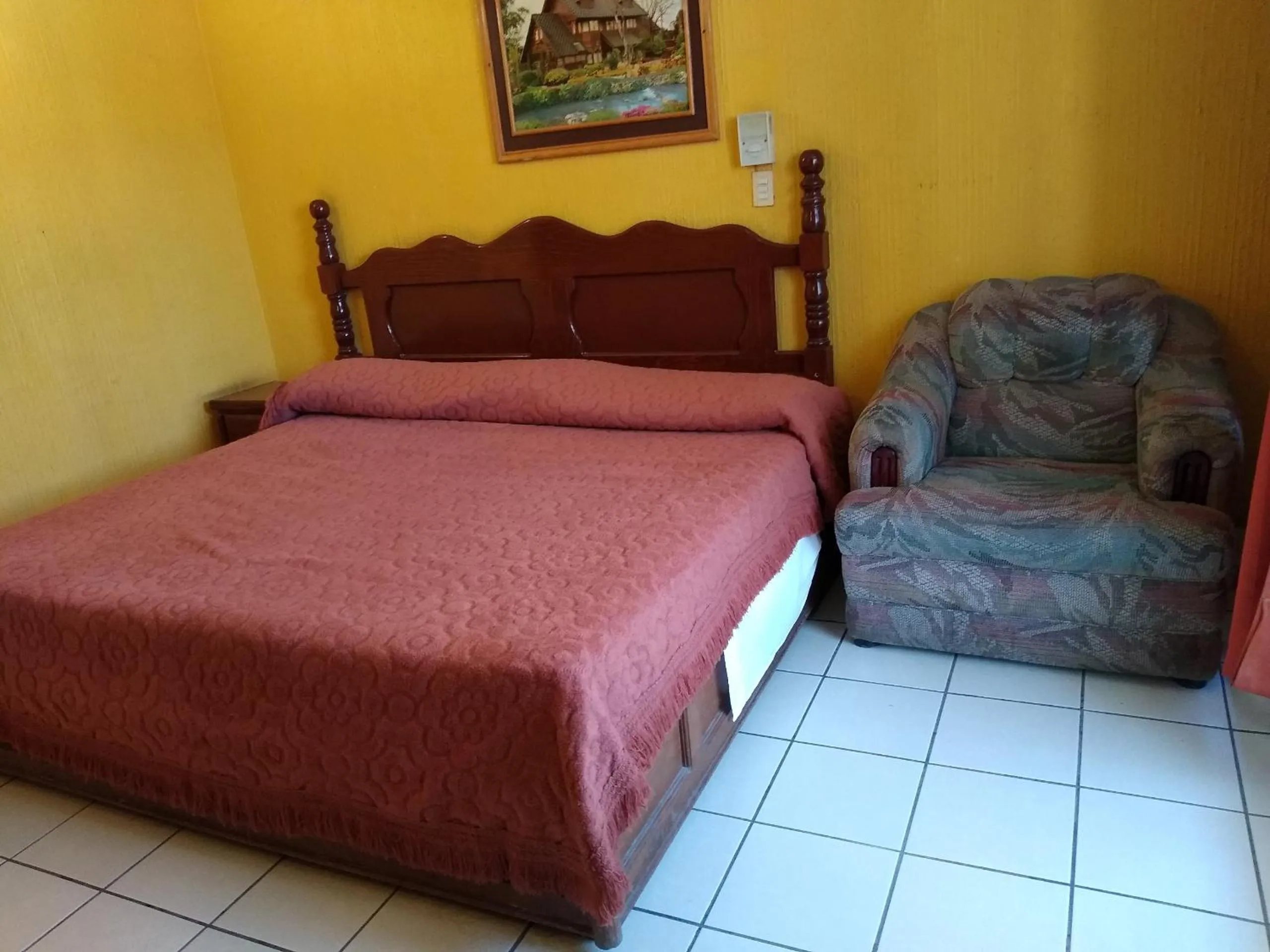 Bedroom, Bed in Hotel Real Jojutla