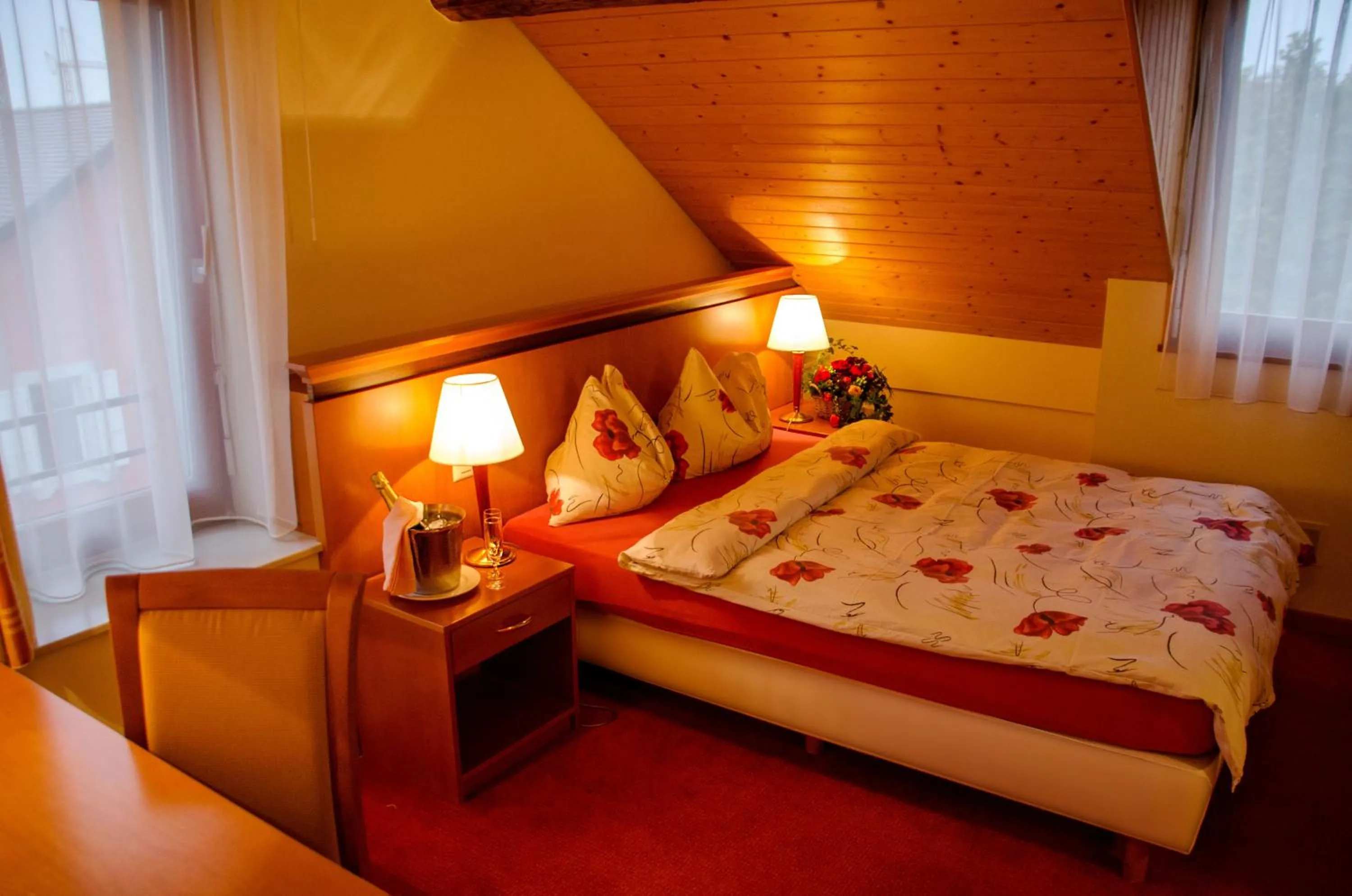 Photo of the whole room, Bed in Auberge Communale à l'Union