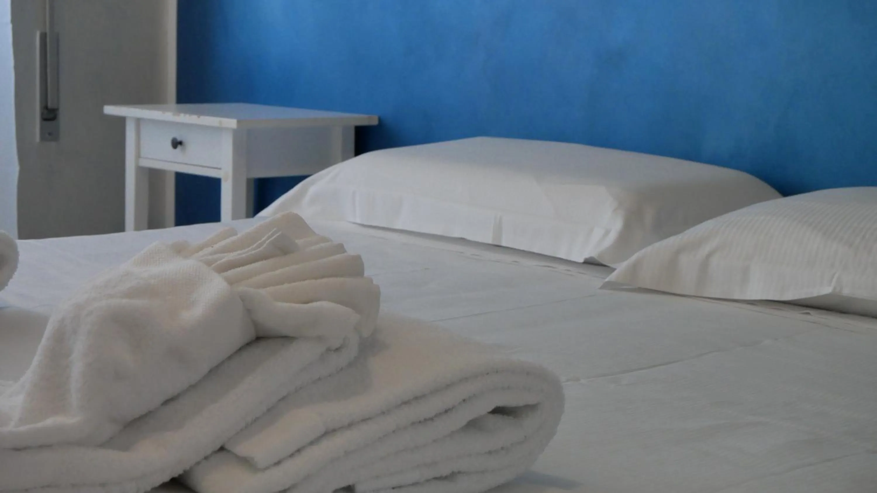 Bed in Borghetto Hotel