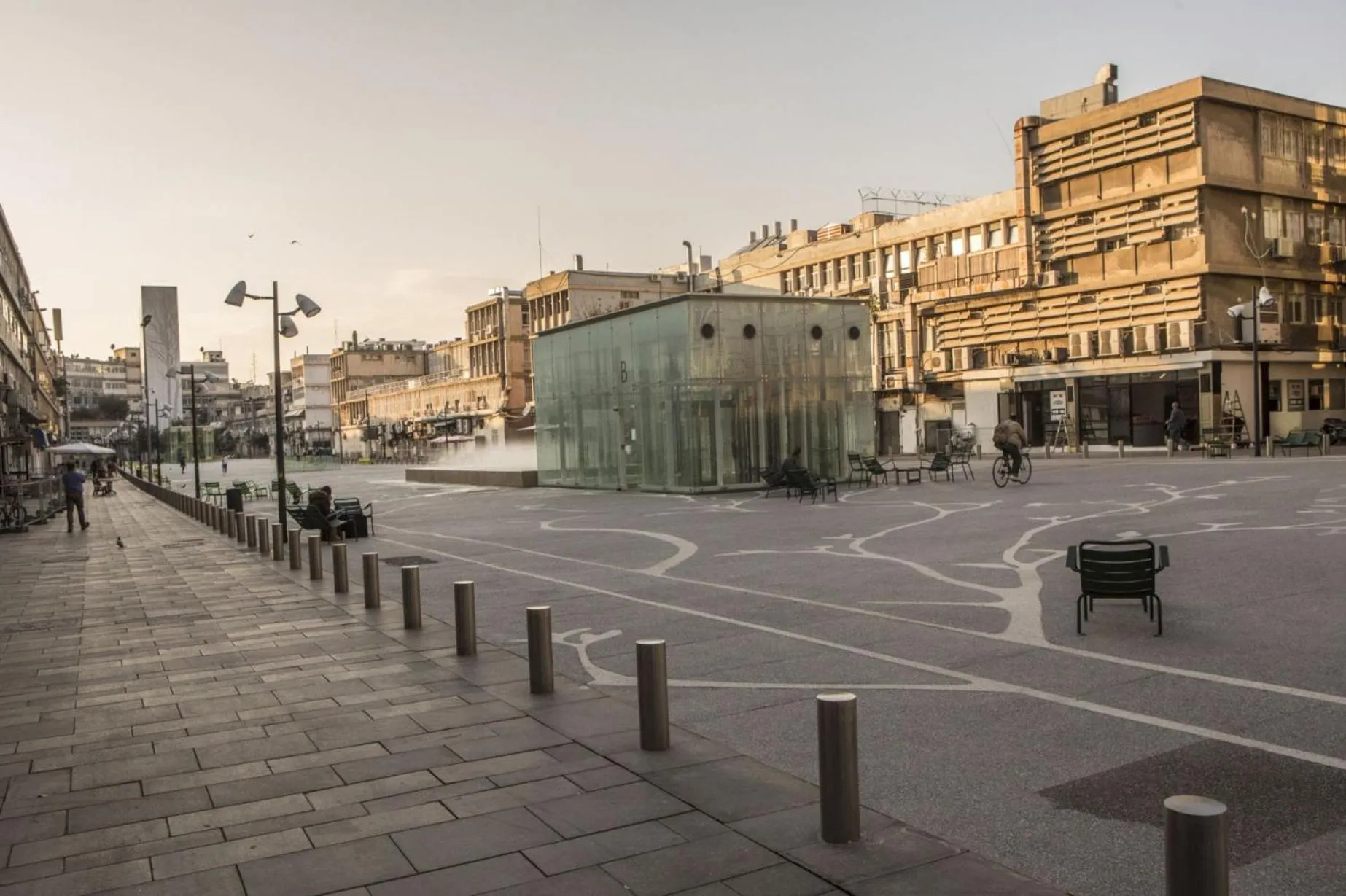 Property building in Stylish Tel Aviv