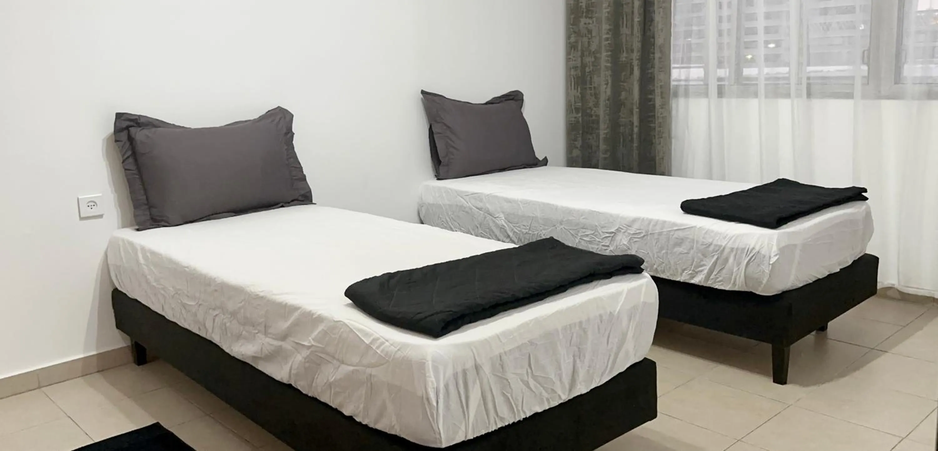 Bed in Stylish Tel Aviv