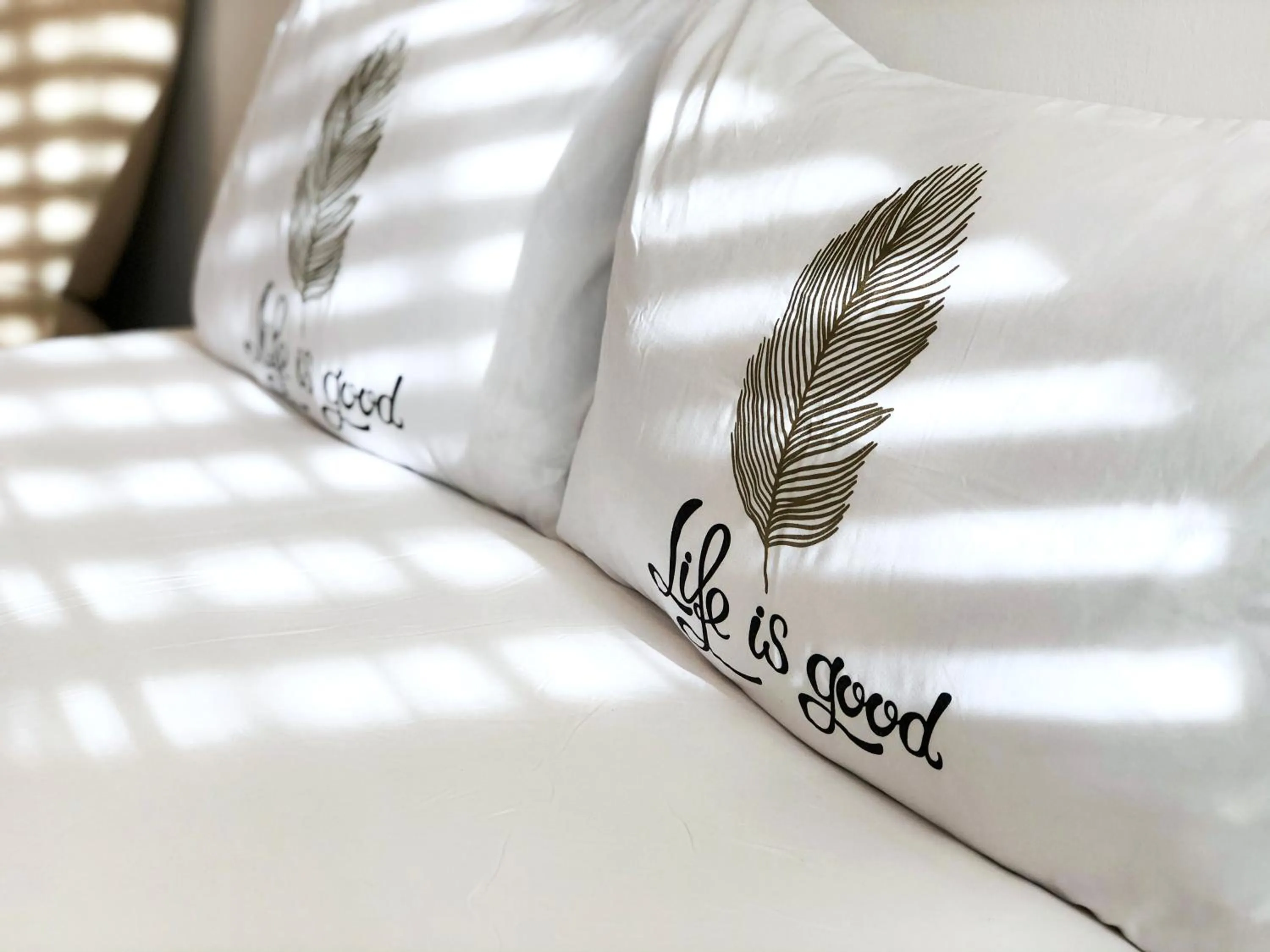 Bed in Stylish Tel Aviv