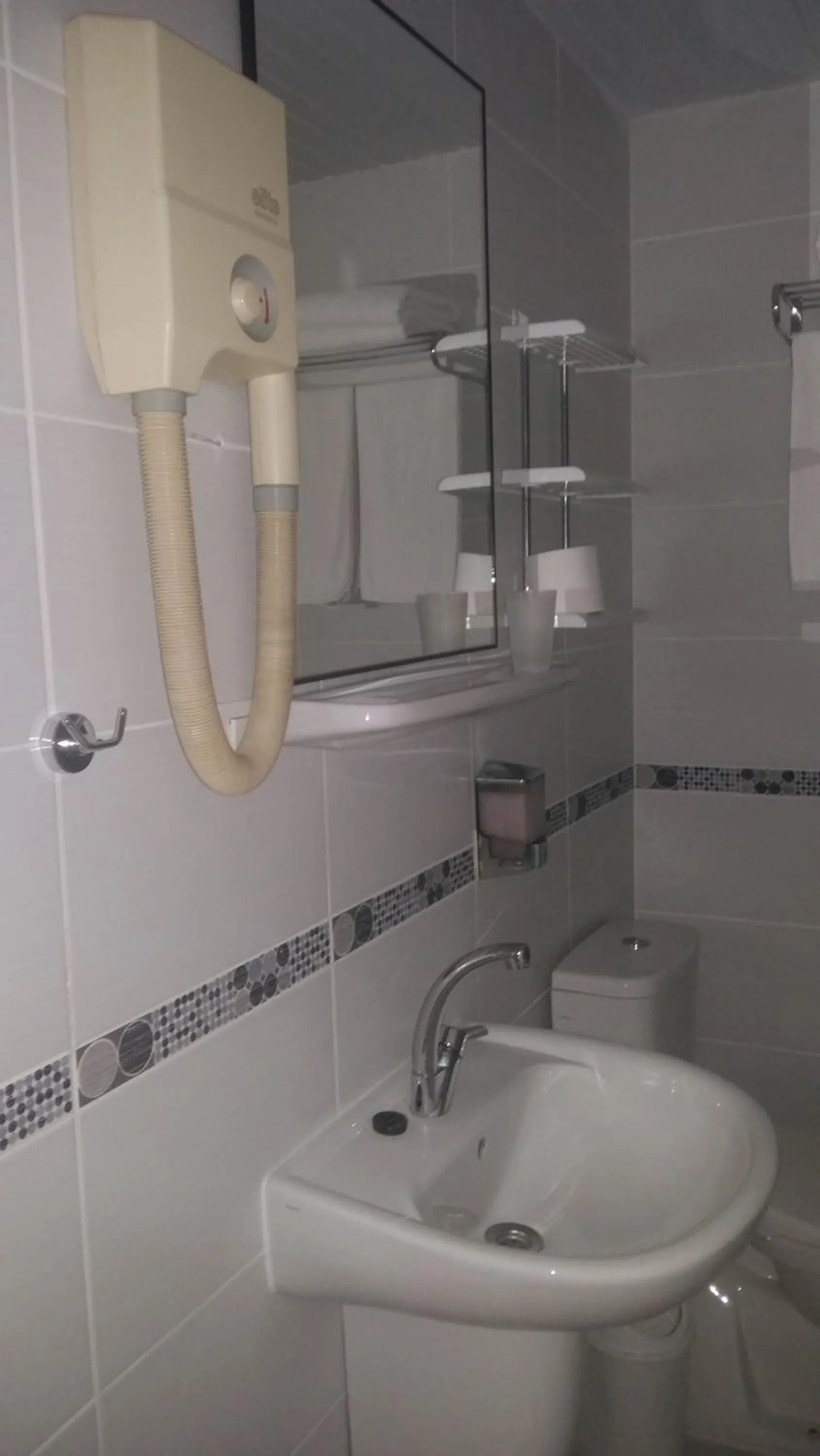 Toilet in Musti Apart Hotel