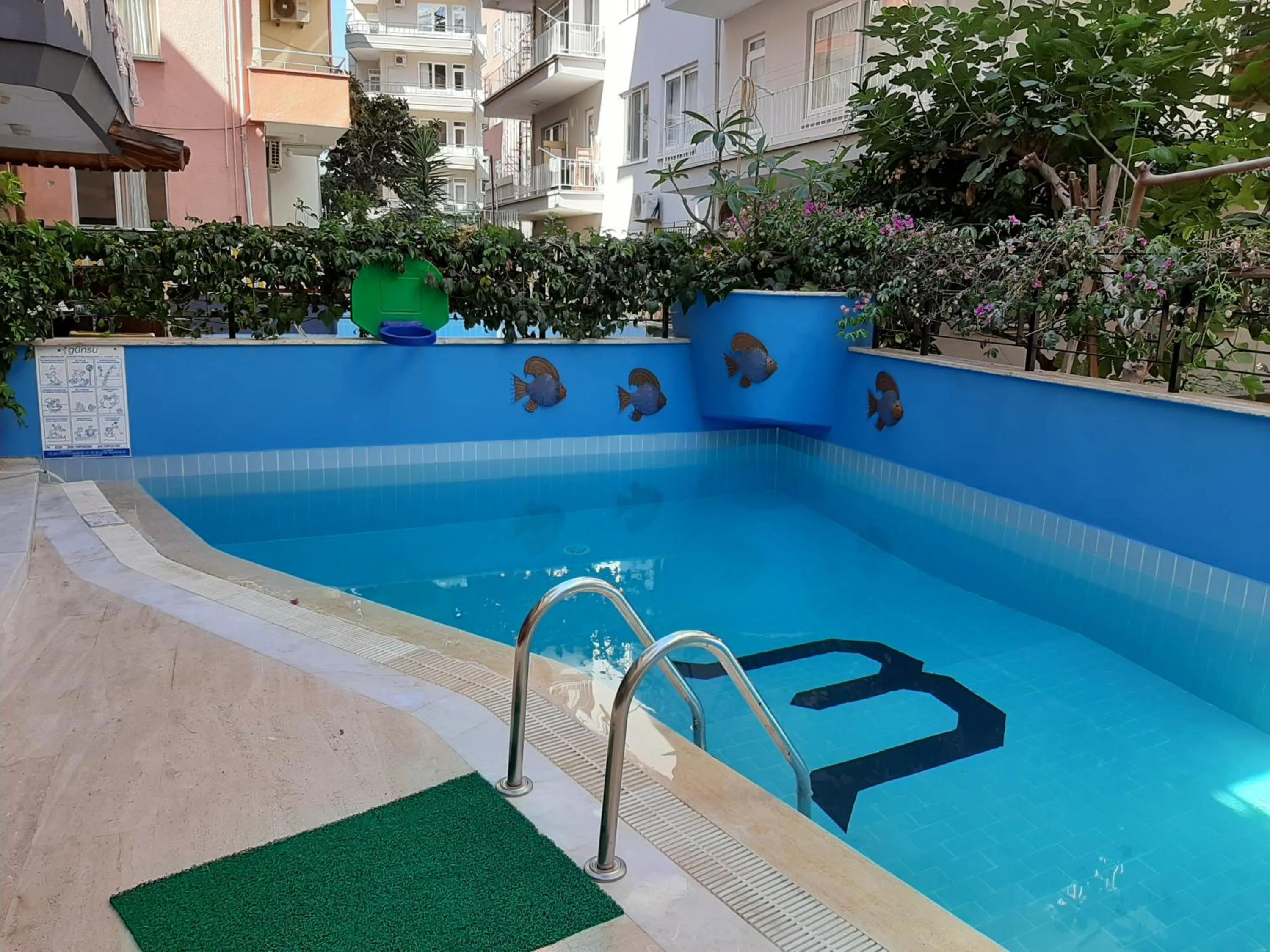 Swimming pool in Musti Apart Hotel