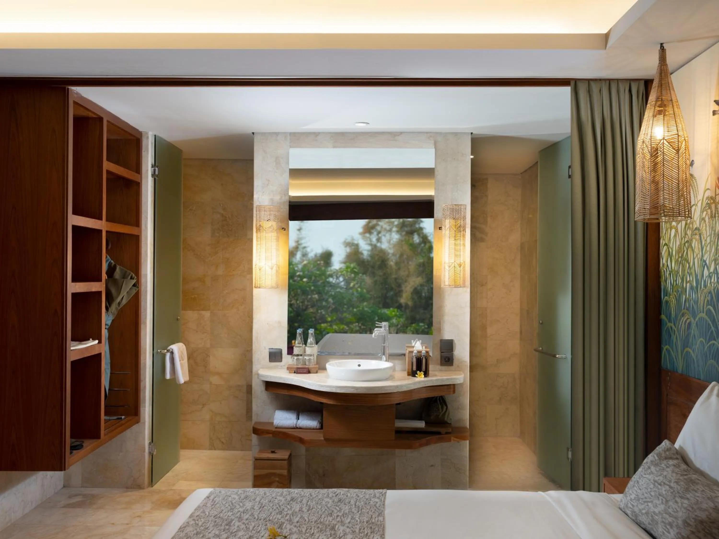 Bathroom, Bed in Adiwana Monkey Forest