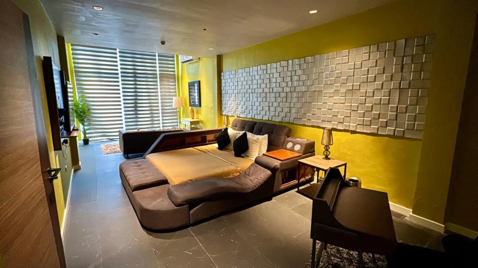 City Park Hotel Residences