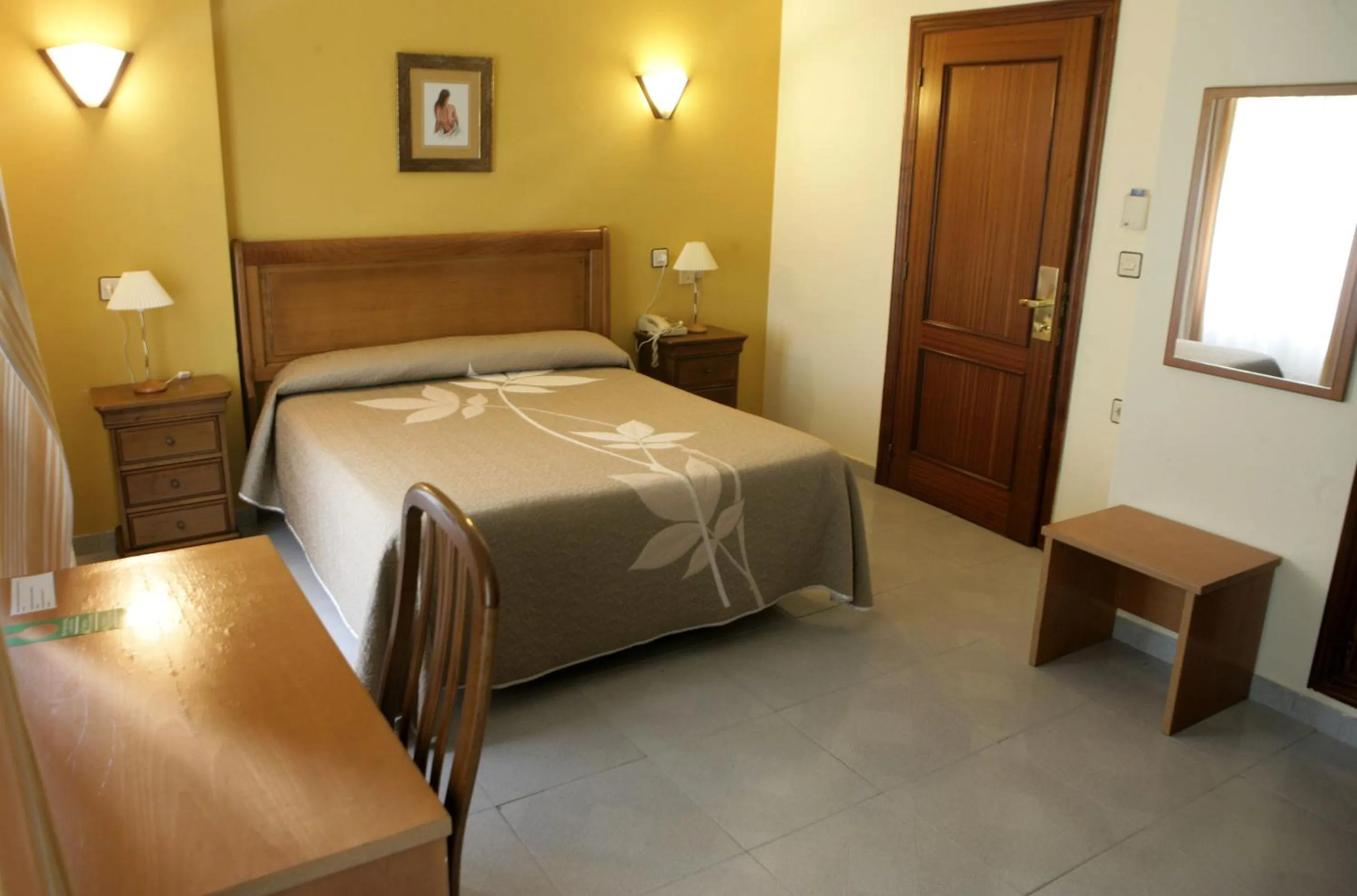 Photo of the whole room, Bed in Hotel Azpiazu