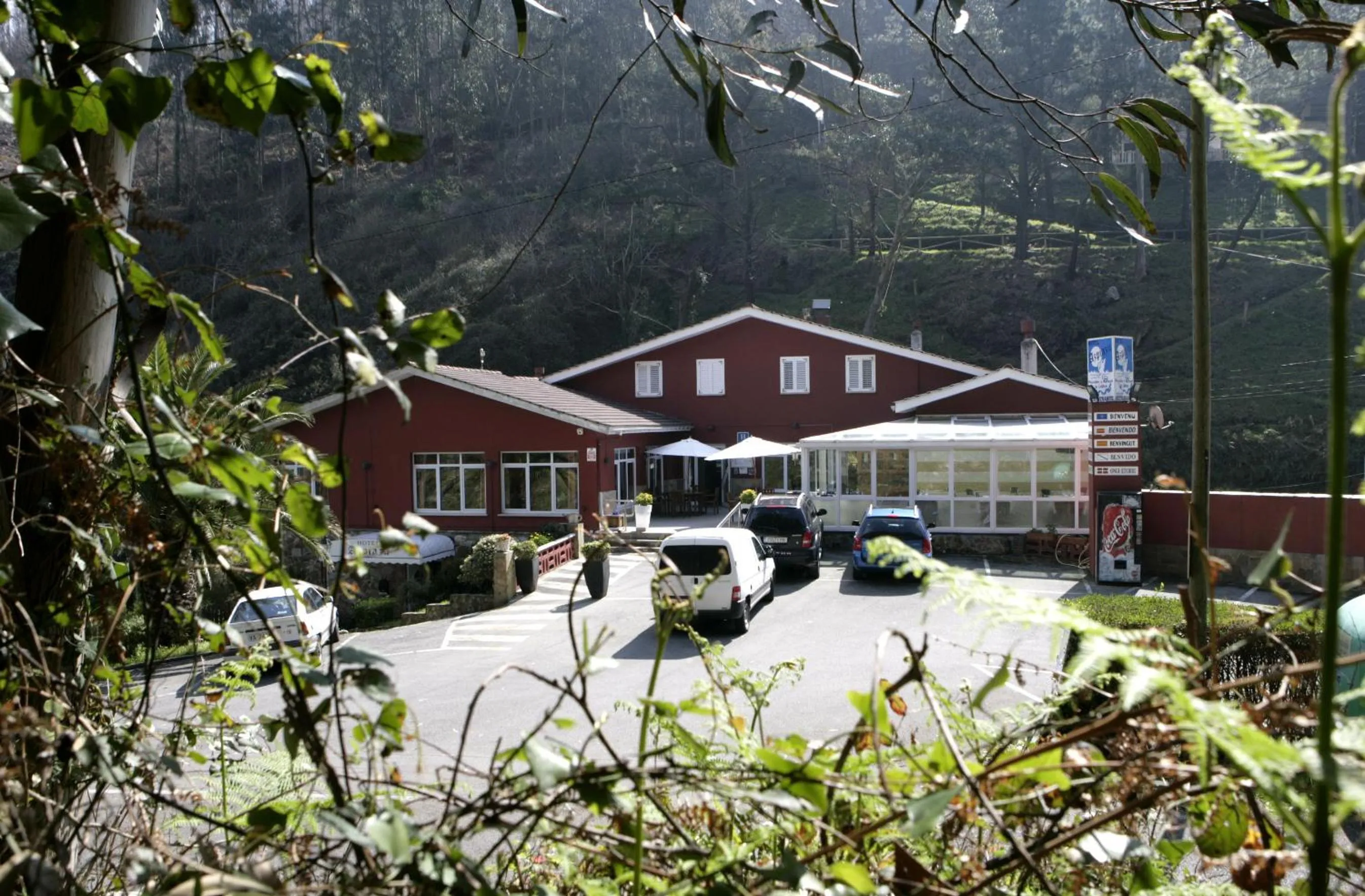 Facade/entrance in Hotel Azpiazu