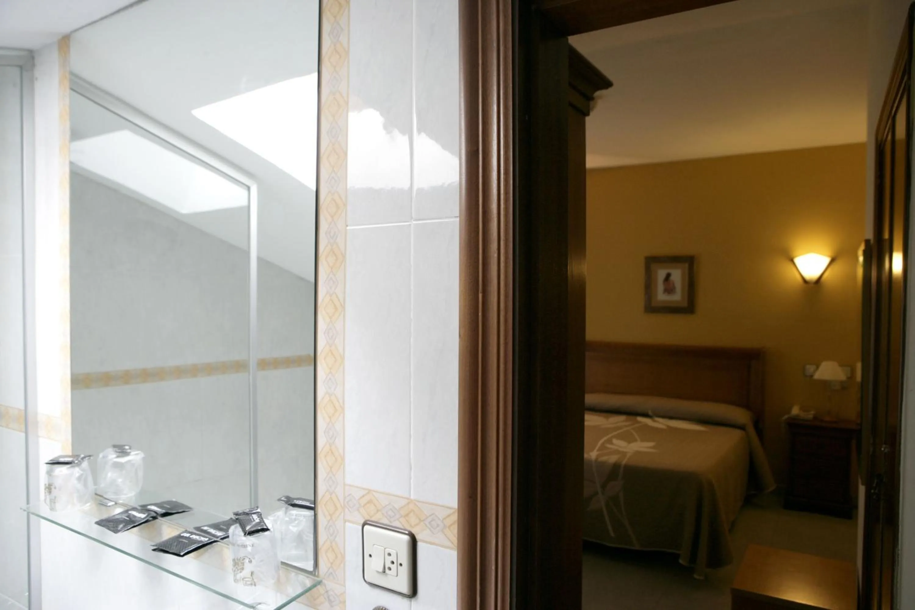 Photo of the whole room, Bed in Hotel Azpiazu