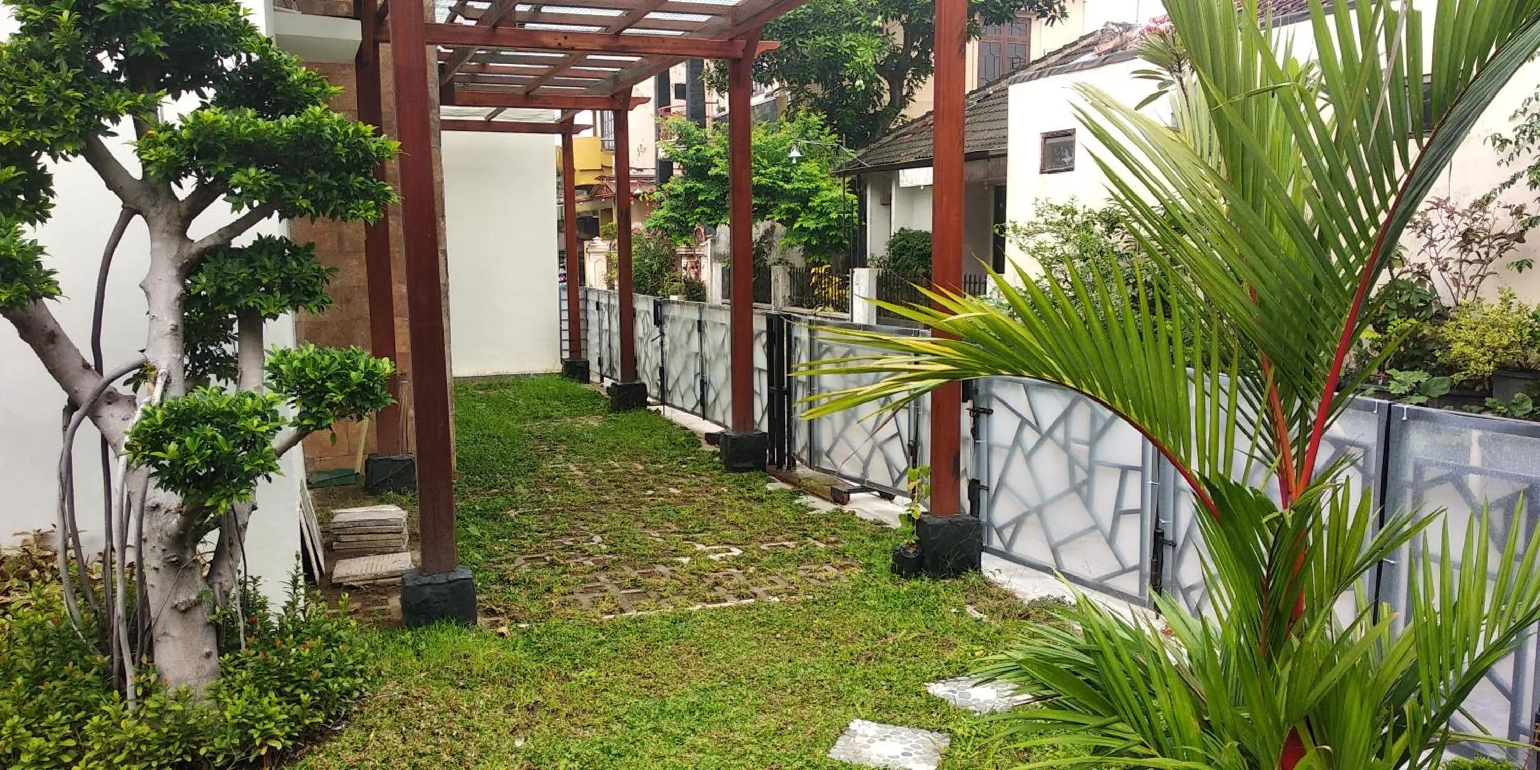 Garden in Omah Inap D24 Syariah near Universitas Aisyiah Yogyakarta Mitra RedDoorz