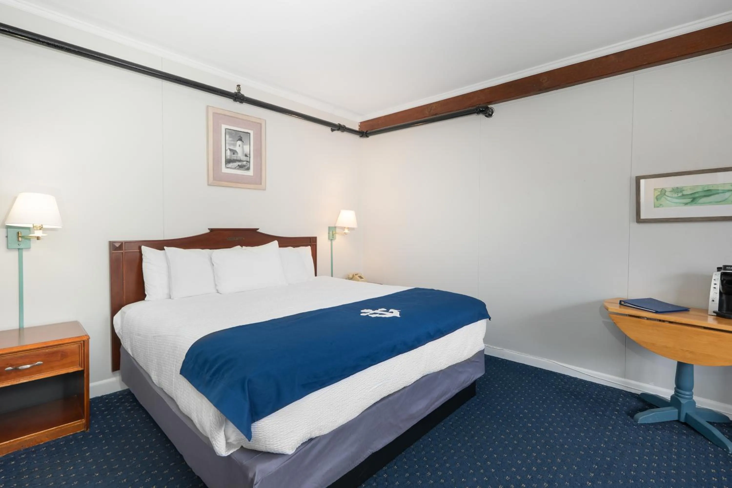 Standard King No View in Fisherman's Wharf Inn