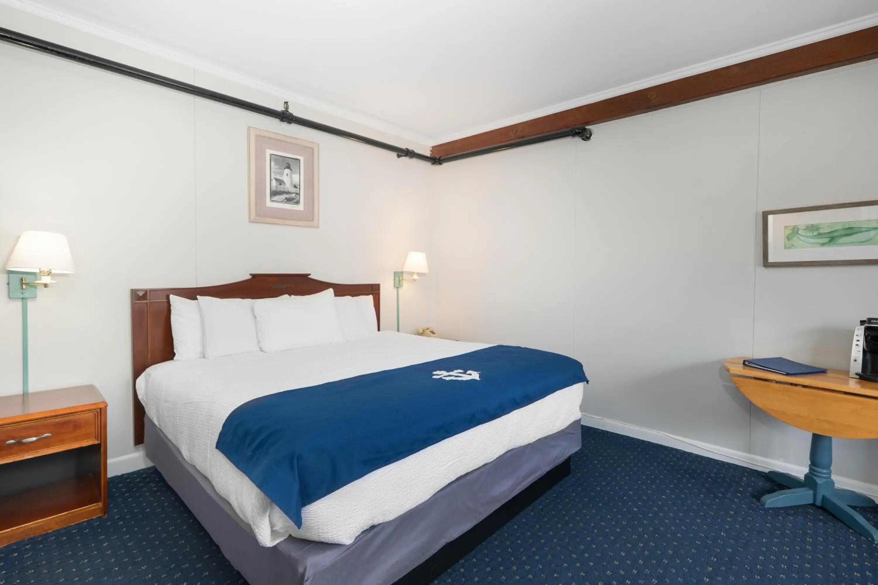 Standard King No View in Fisherman's Wharf Inn Standard King No View in Fisherman's Wharf Inn