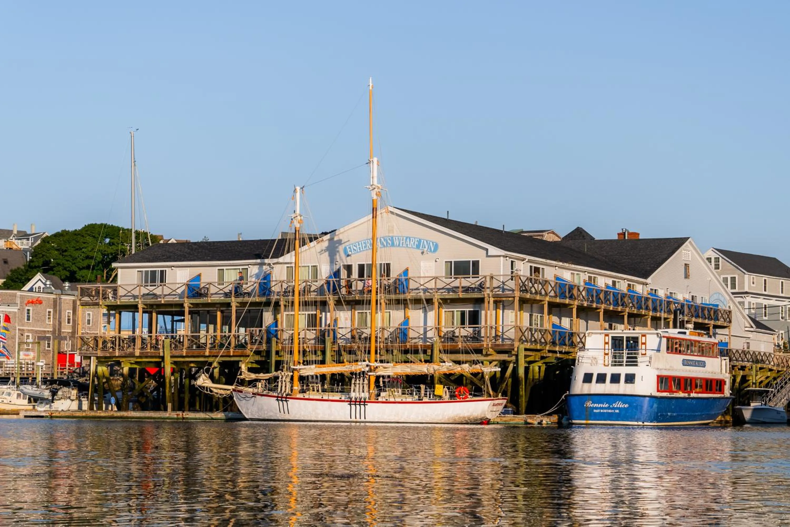 Property building in Fisherman's Wharf Inn