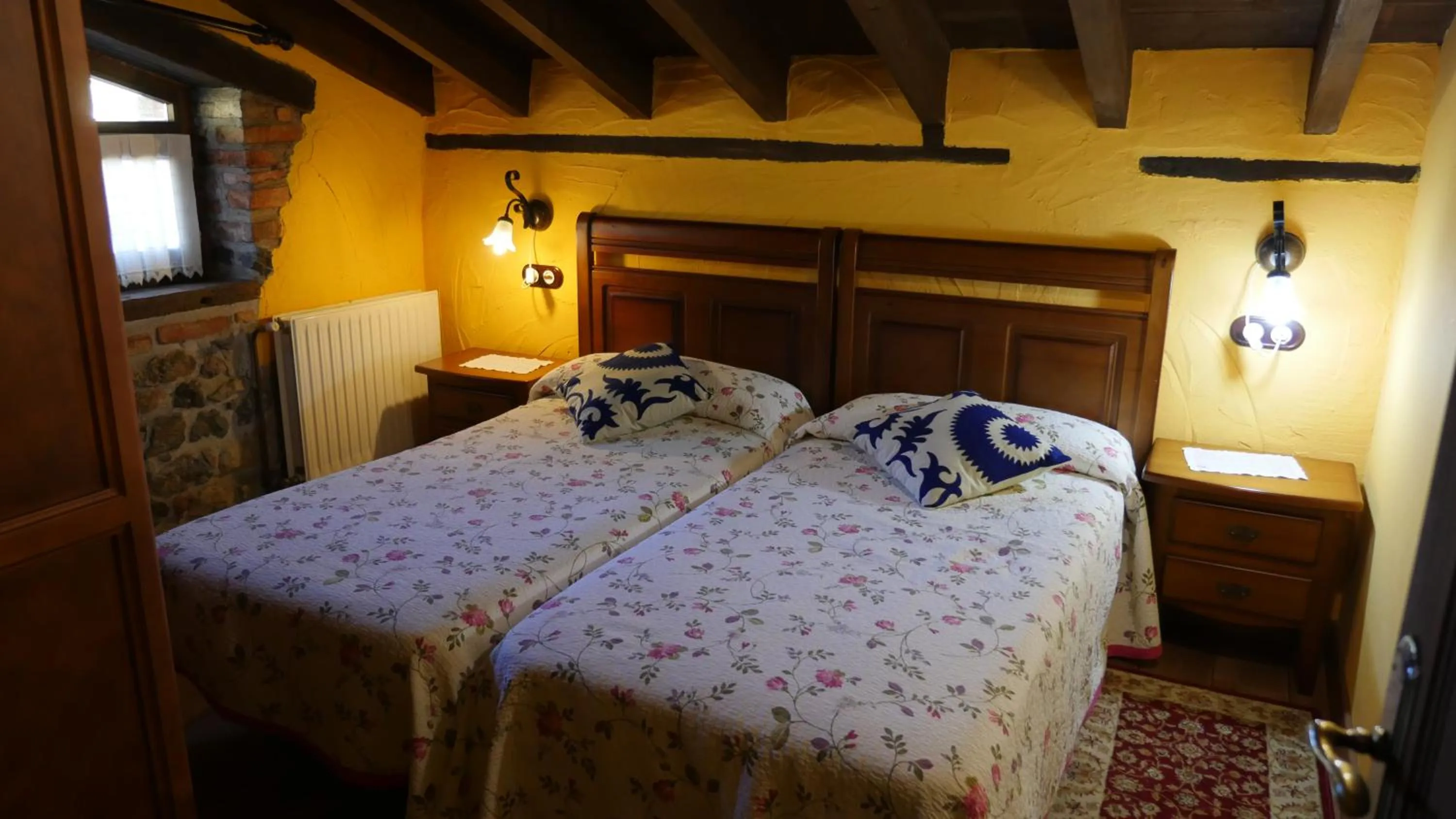 Photo of the whole room, Bed in Hotel Rural Los Texos