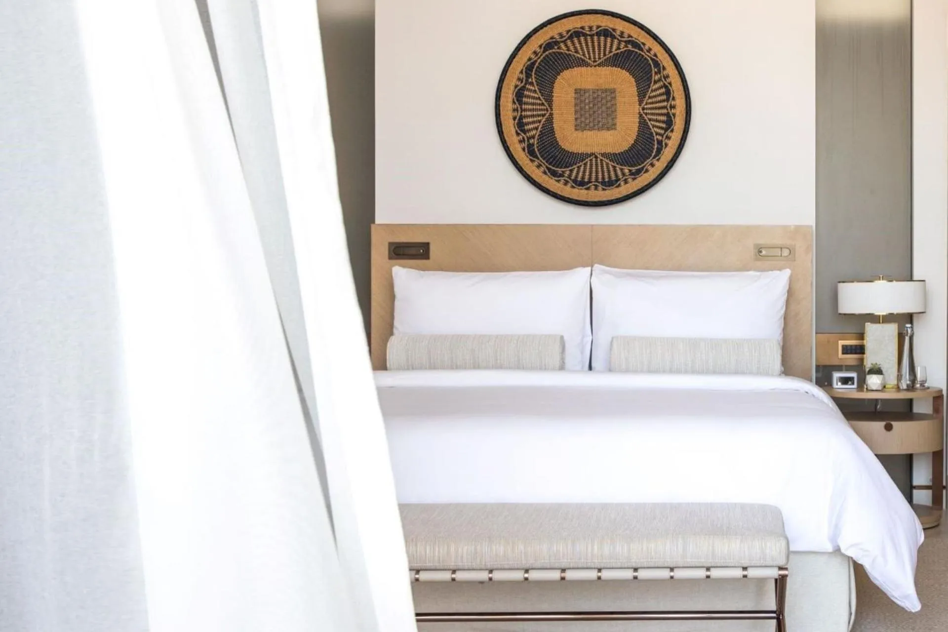 Bedroom, Bed in Jumeirah Saadiyat Island Abu Dhabi