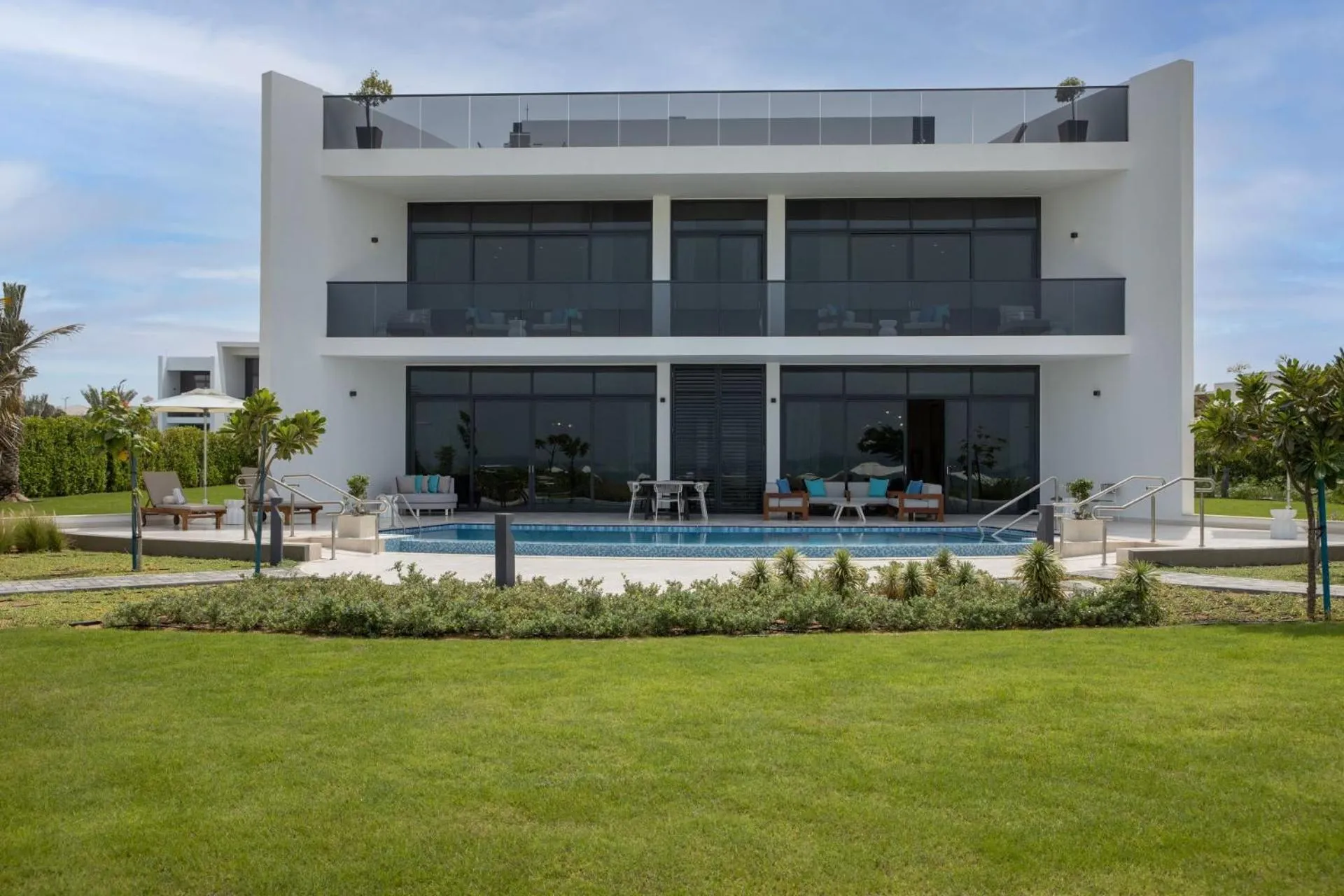 Property building in Jumeirah Saadiyat Island Abu Dhabi