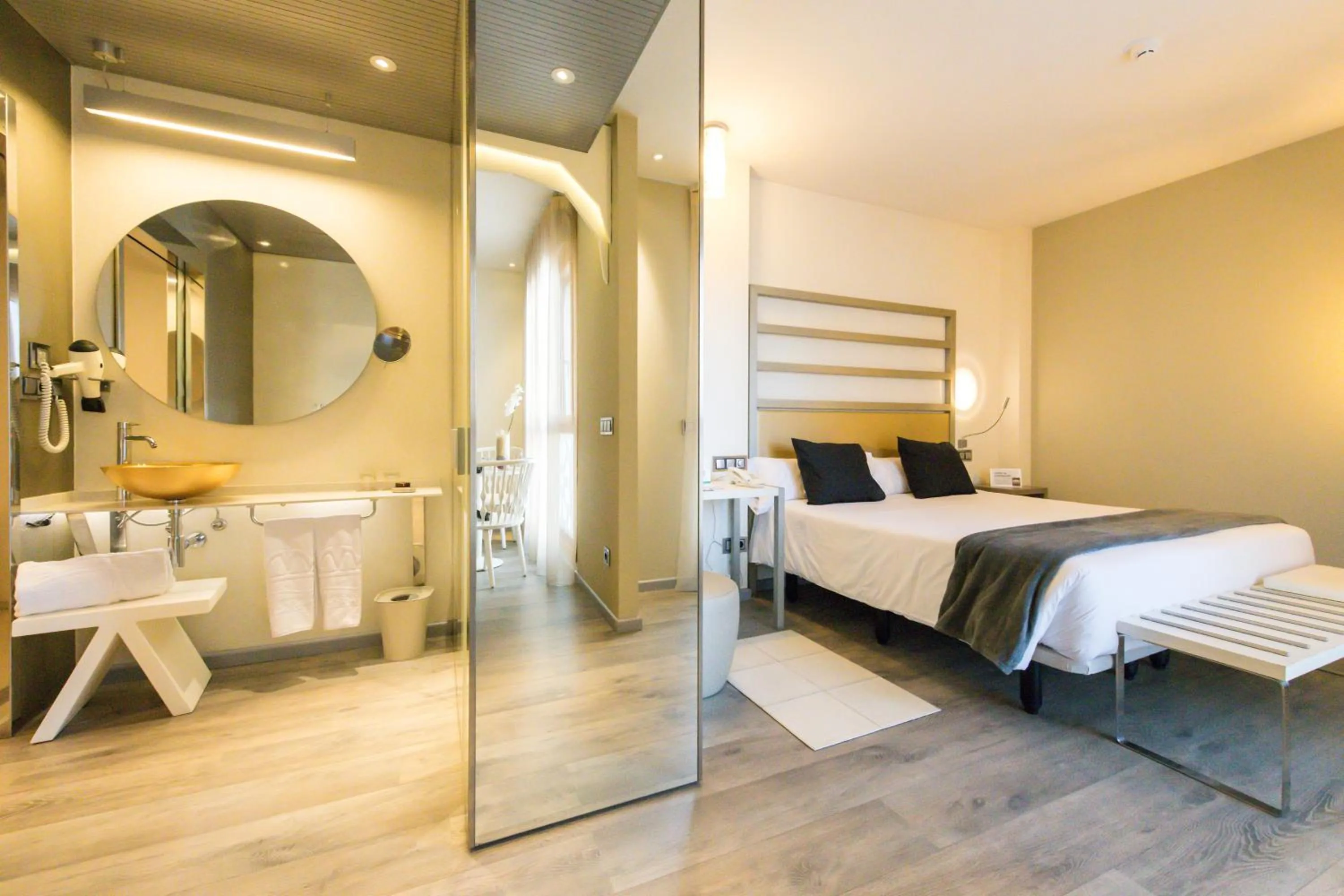 Photo of the whole room, Bed in Hotel & Spa Princesa Munia