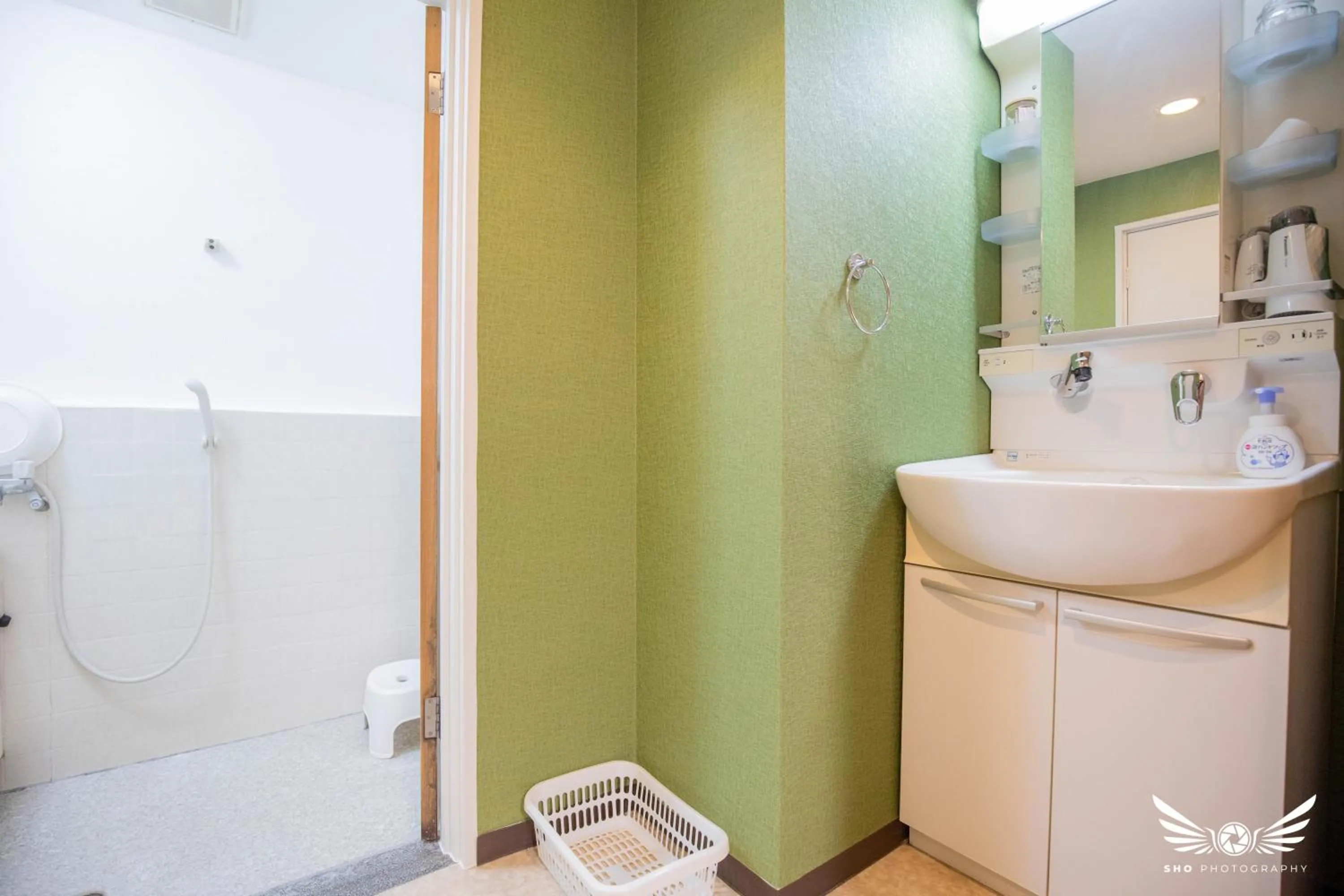 Shower in Hakata apartment