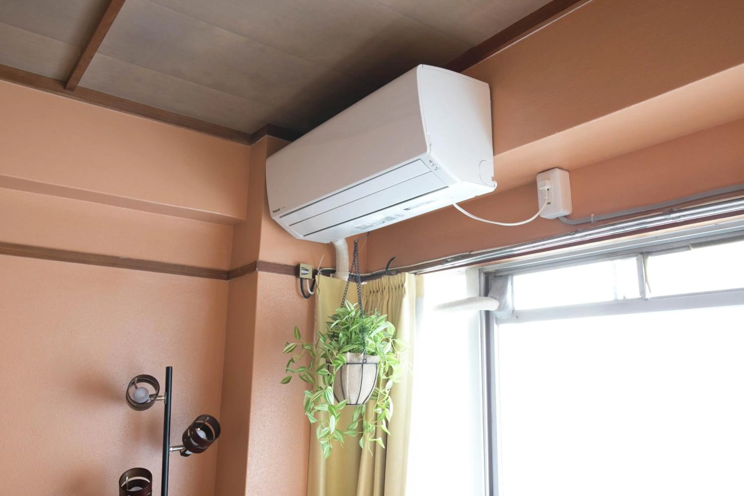 air conditioner in Hakata apartment