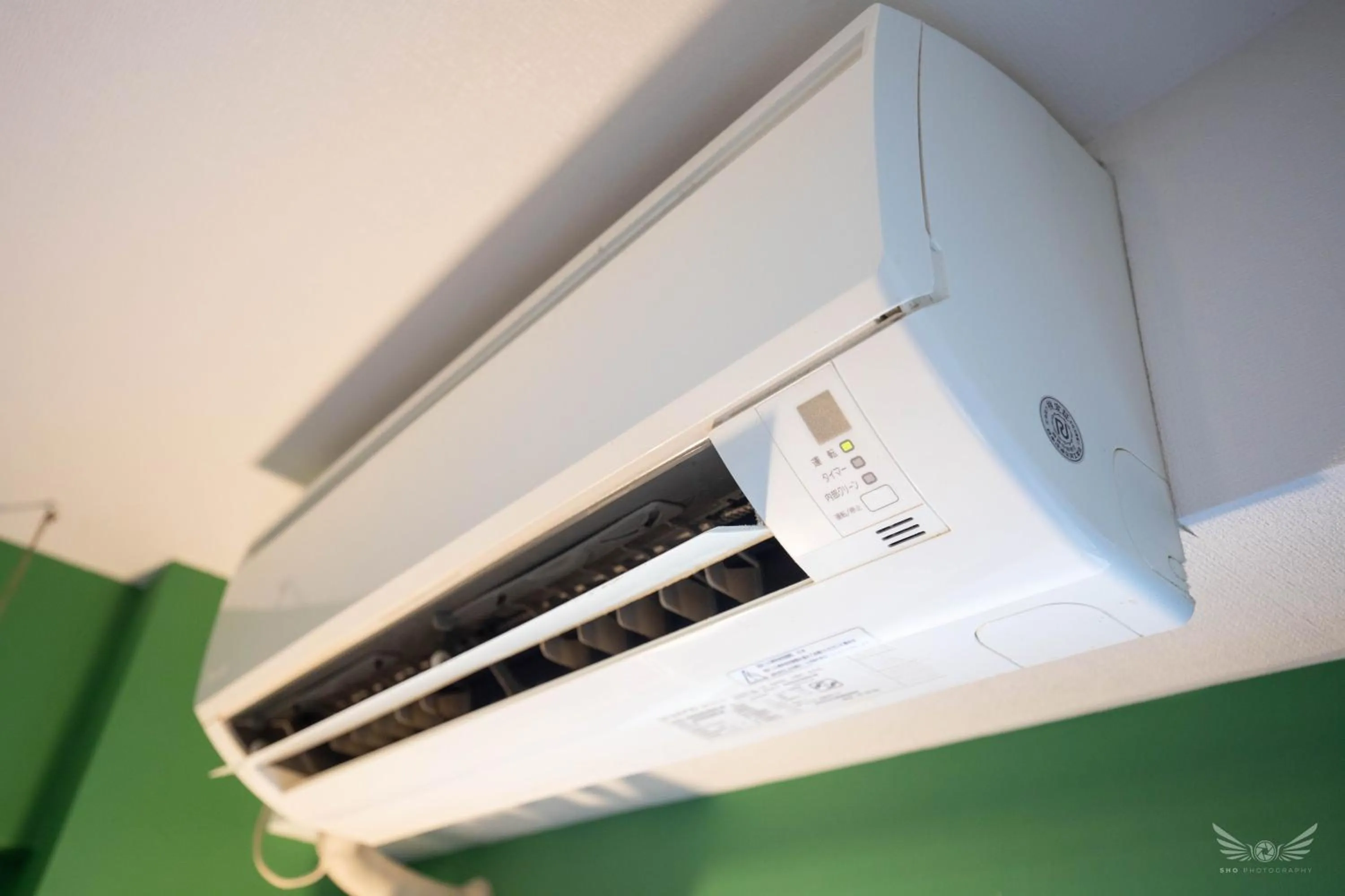air conditioner in Hakata apartment