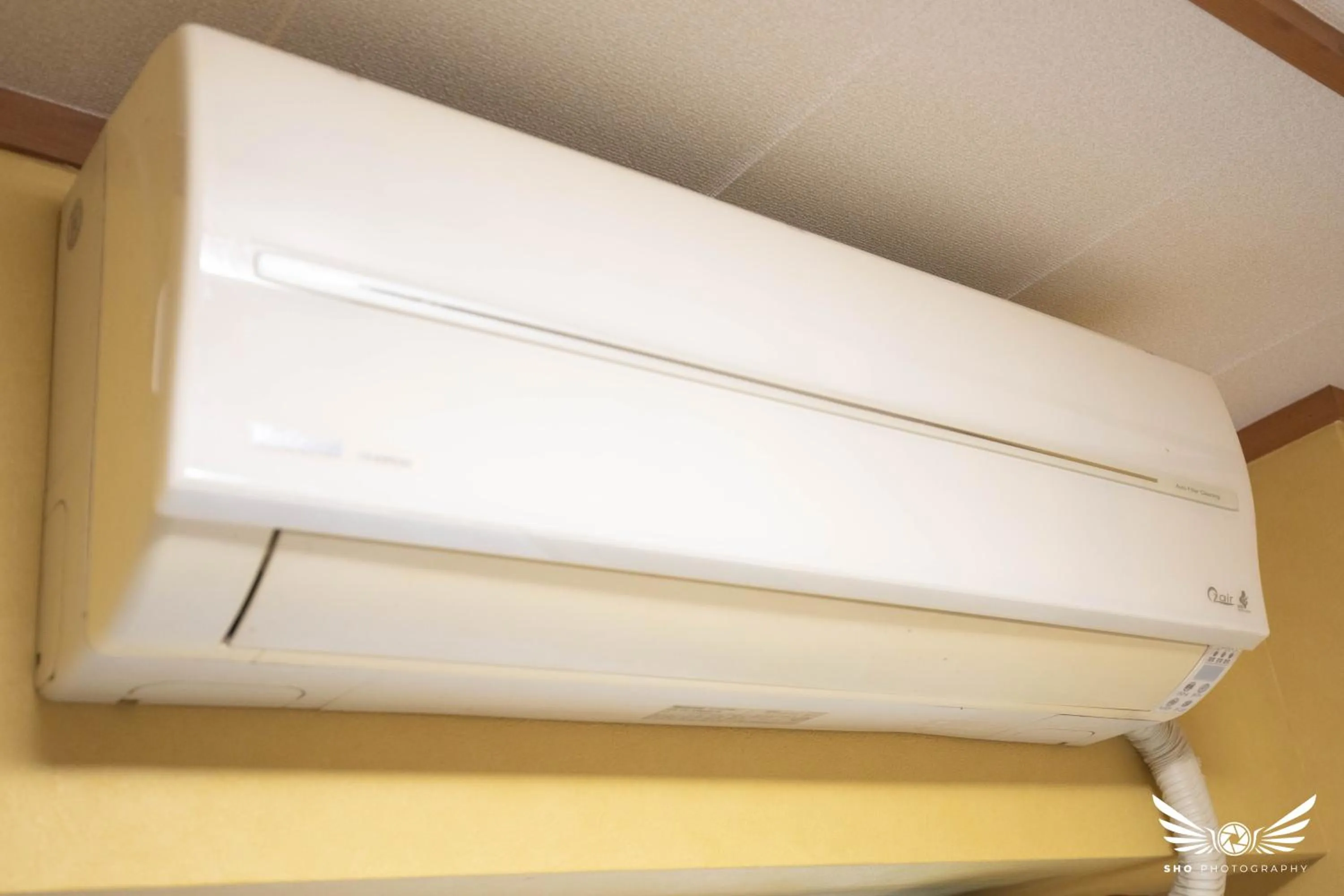 air conditioner in Hakata apartment
