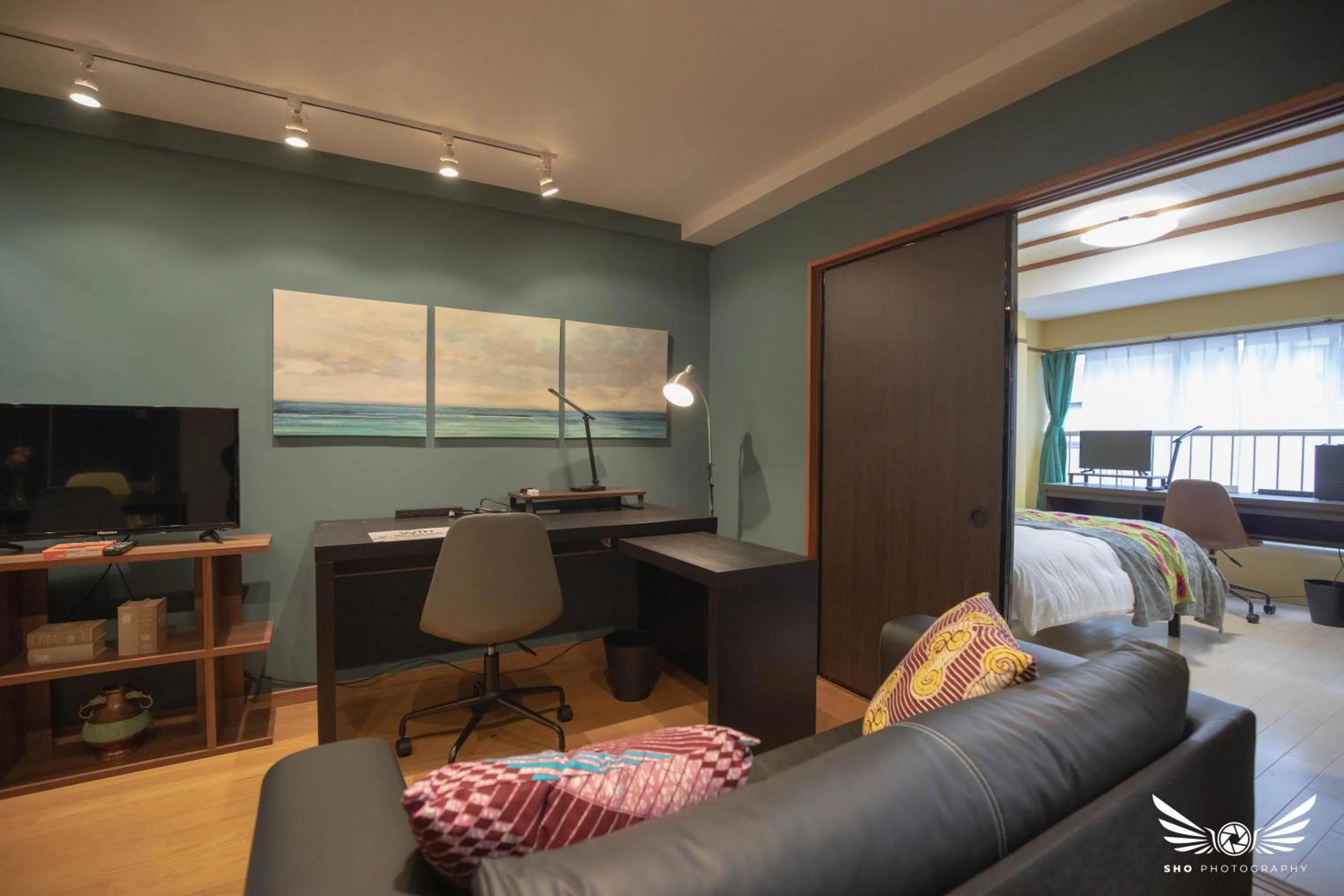 TV and multimedia in Hakata apartment