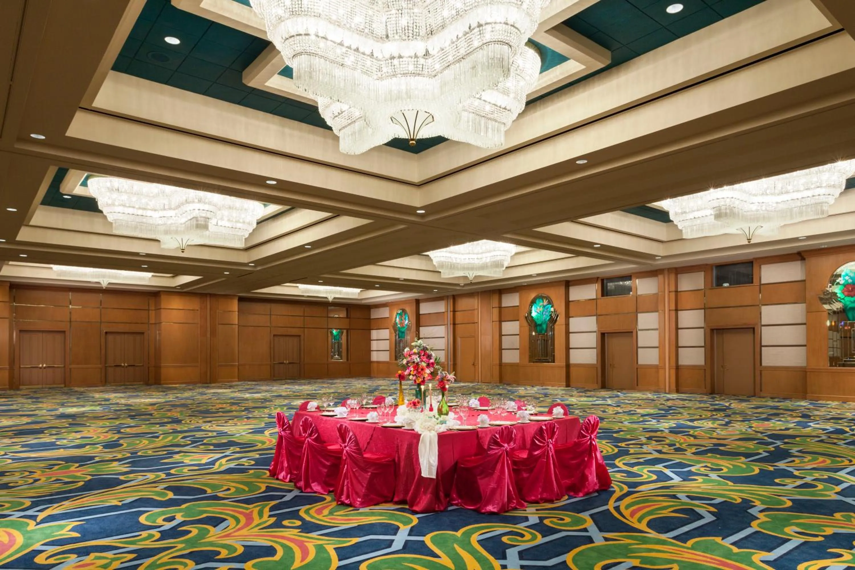 Banquet/Function facilities in Moody Gardens Hotel Spa and Convention Center