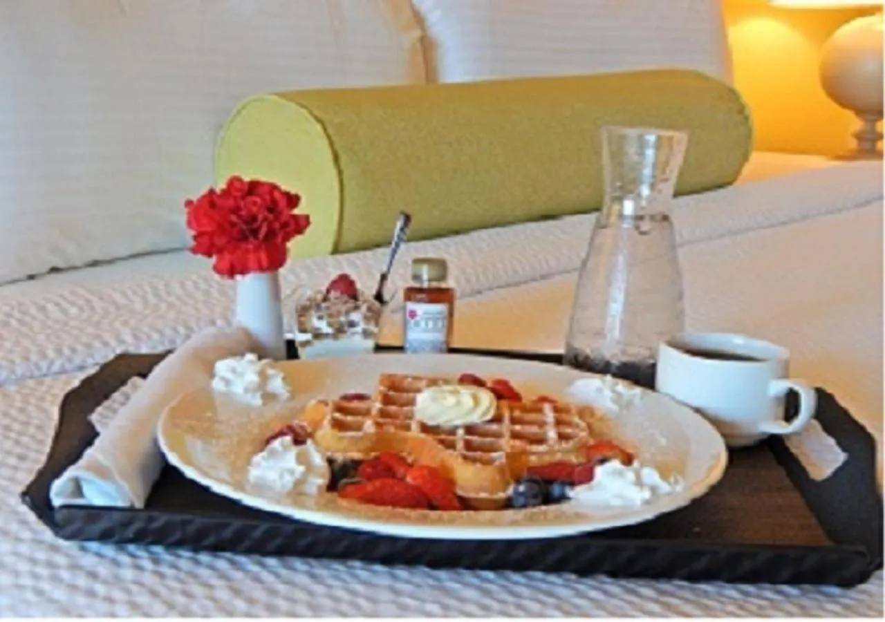 Food close-up, Bed in Moody Gardens Hotel Spa and Convention Center