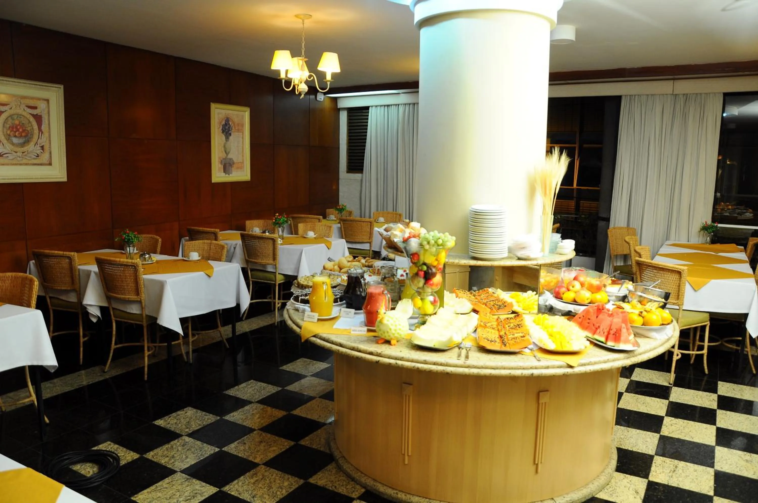 Food in Curitiba Palace Hotel